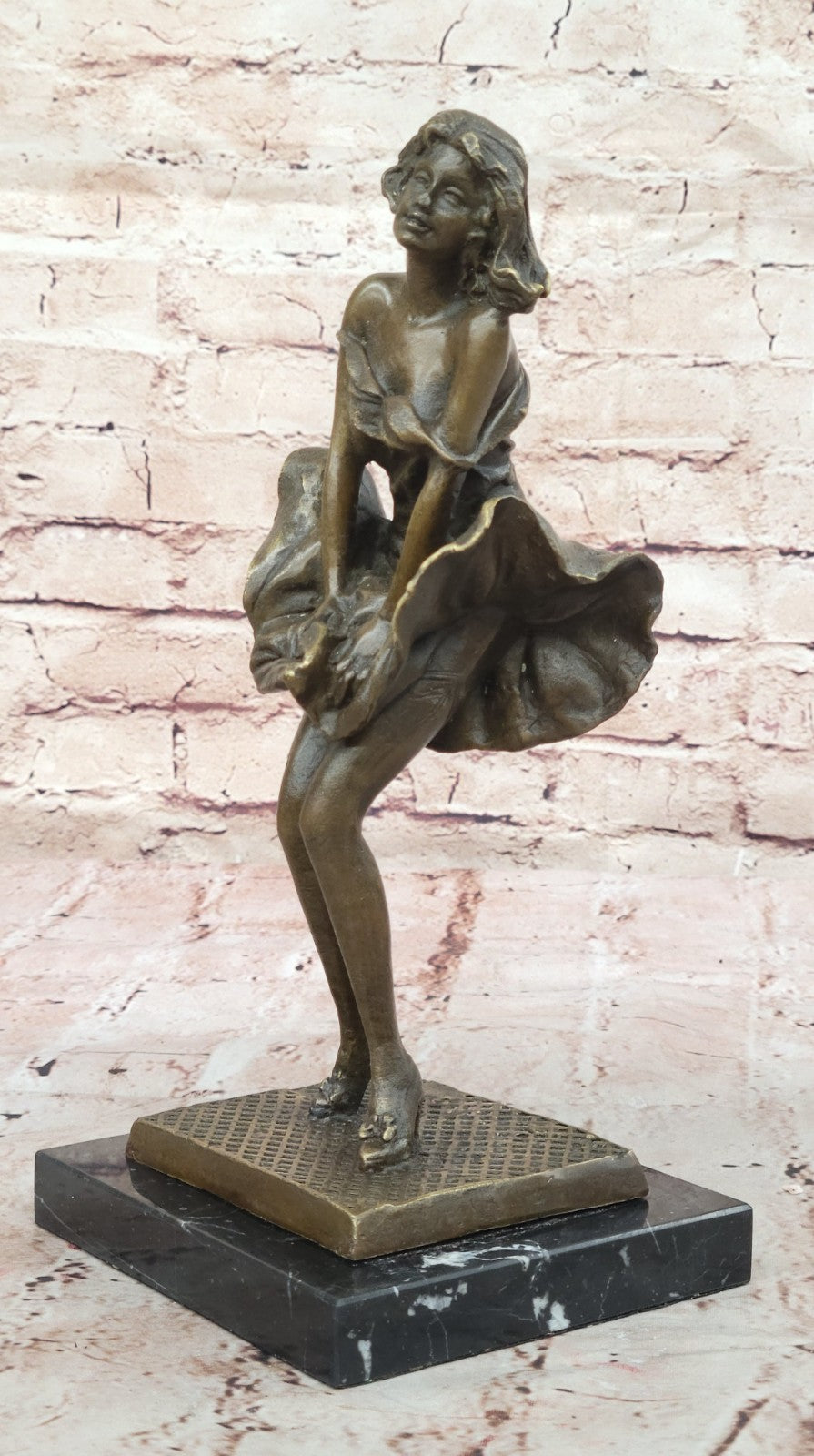 Collector Edition Famous Marylin Monroe Handcrafted by Lost Wax Method Bronze