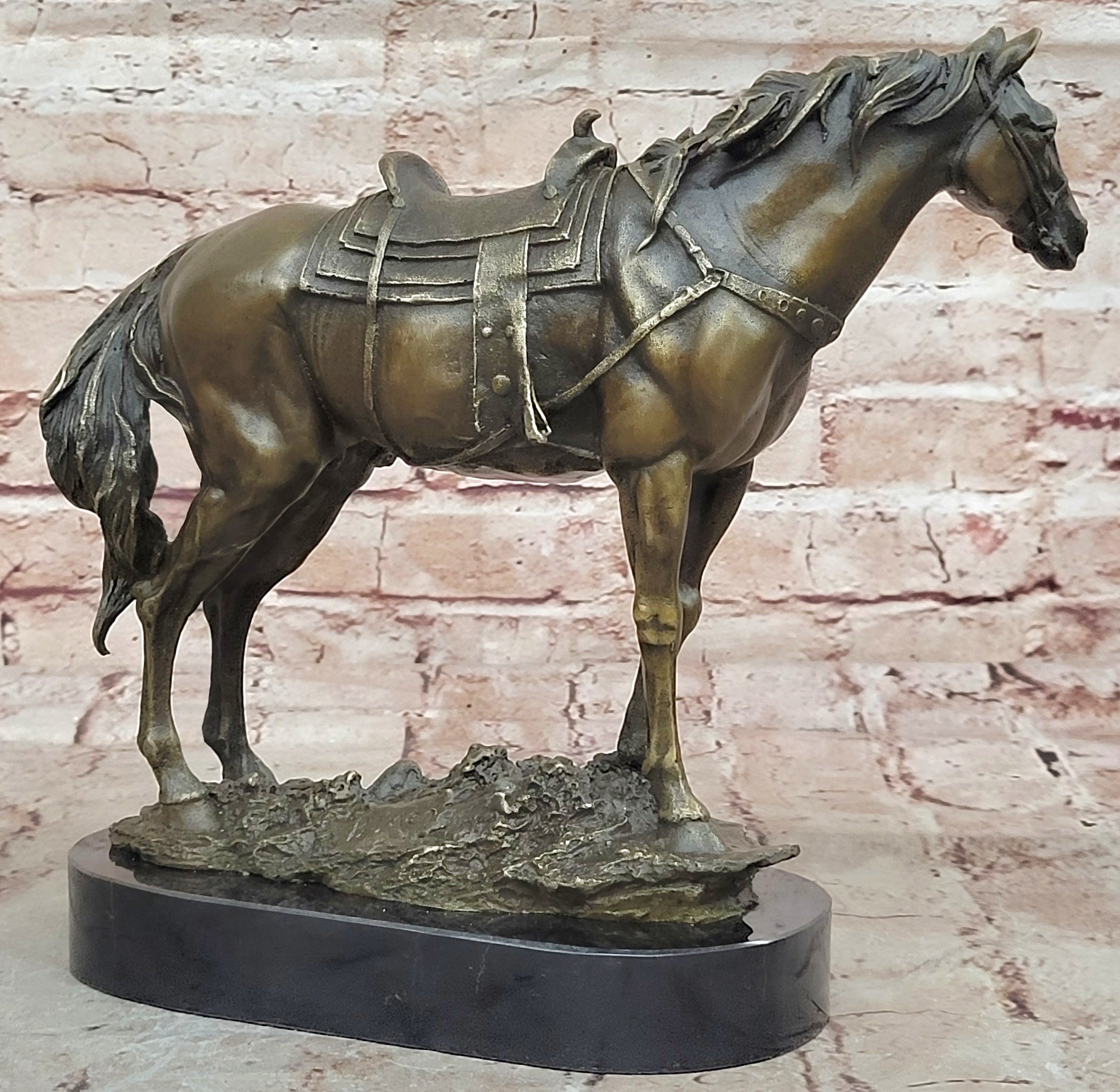 Hand Made Bronze Sculpture Staff Sgt Reckless Horse with saddle Home Decoration