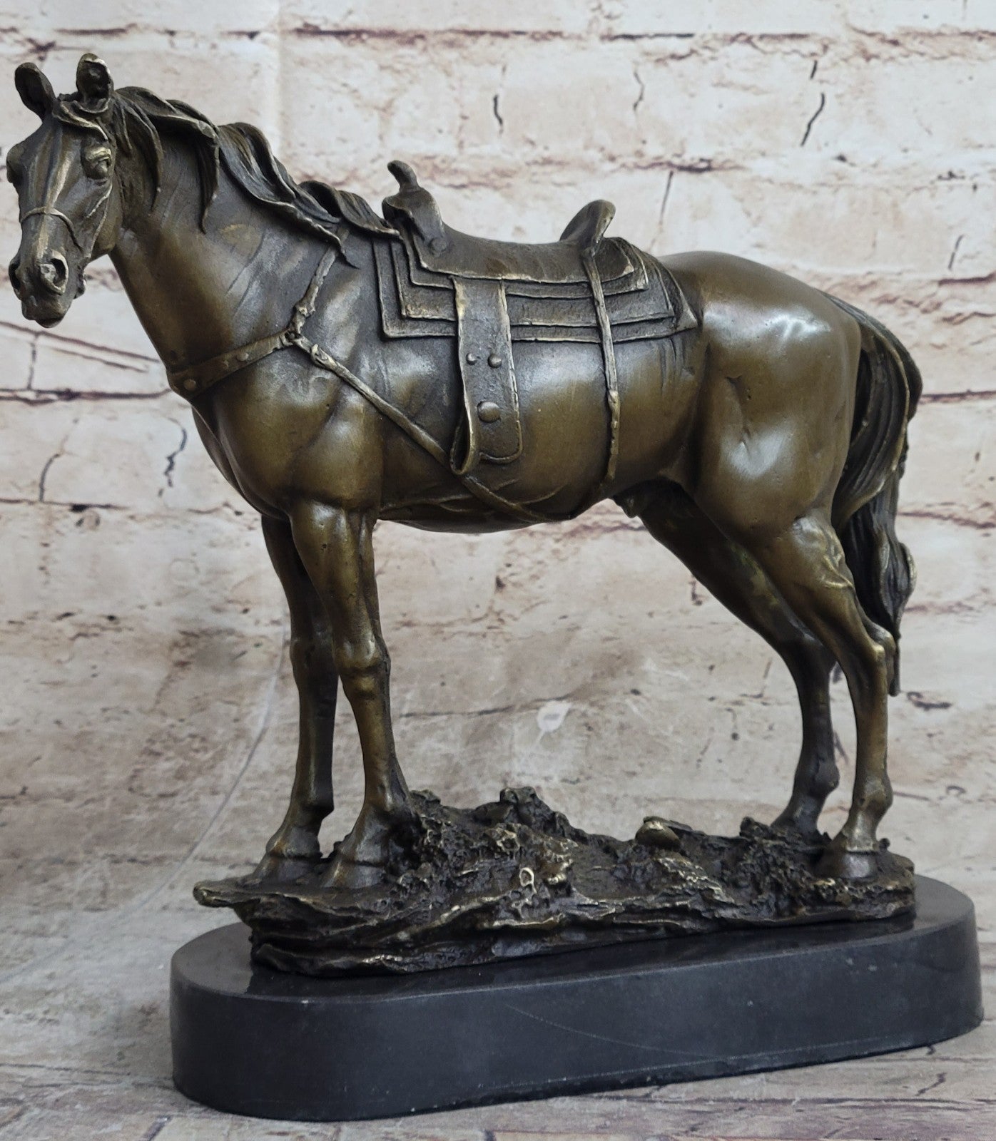 Hand Made Bronze Sculpture Staff Sgt Reckless Horse with saddle Home Decoration