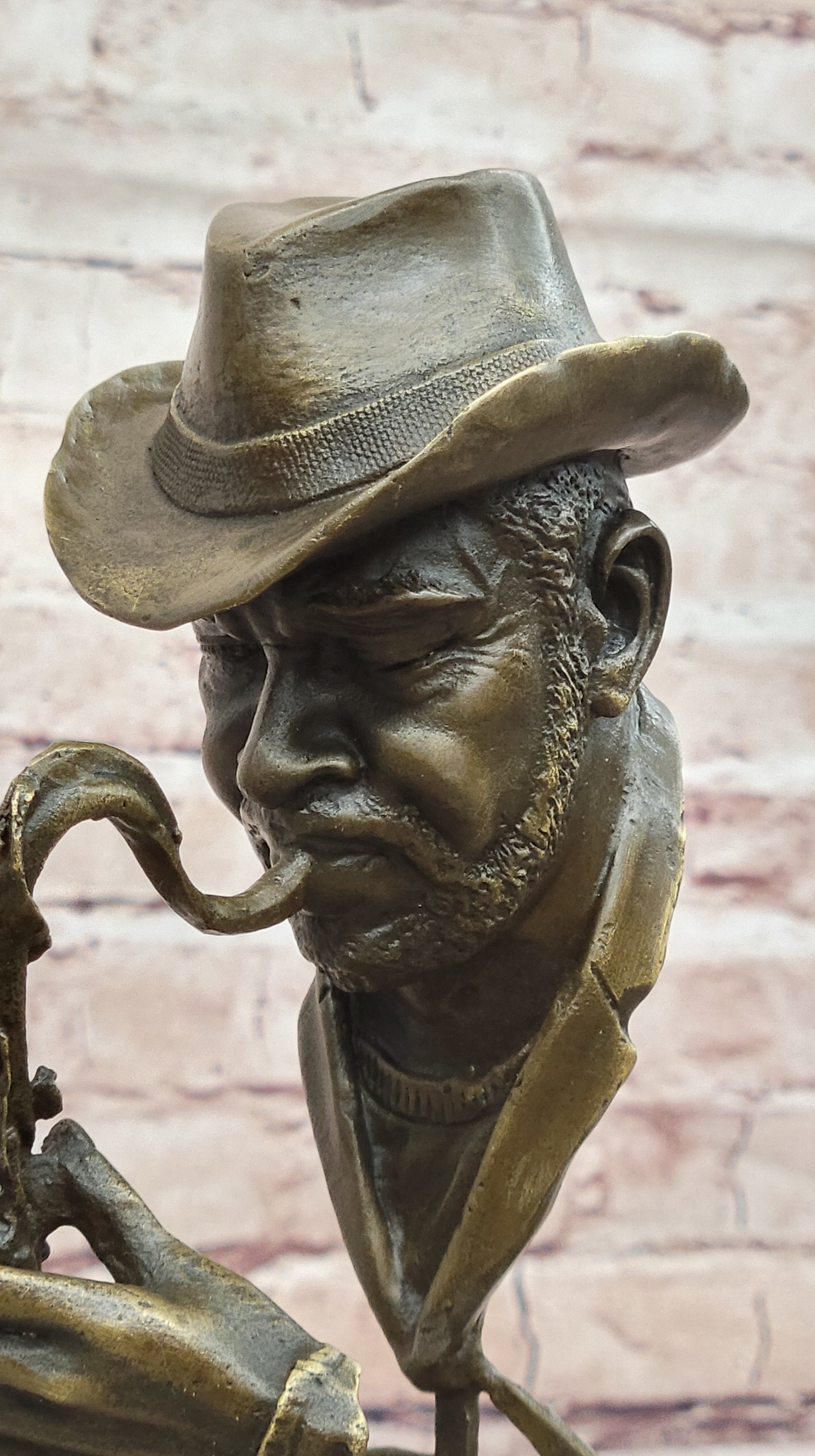 Bronze-metal-sculpture-Musician-Saxophone-Player-Hand-Made-by-Lost-Wax-Method
