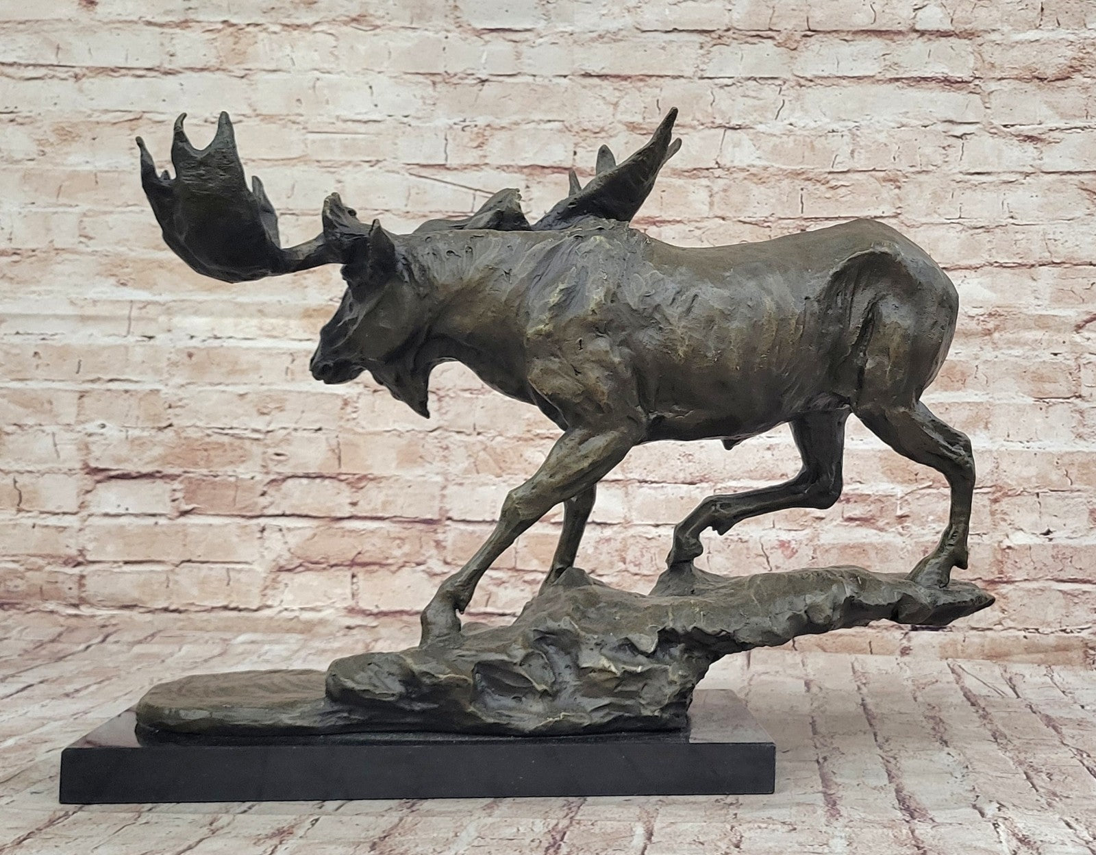 Hand Made Extra Large Moose Wildlife Animal Bronze Sculpture Home Office Decor