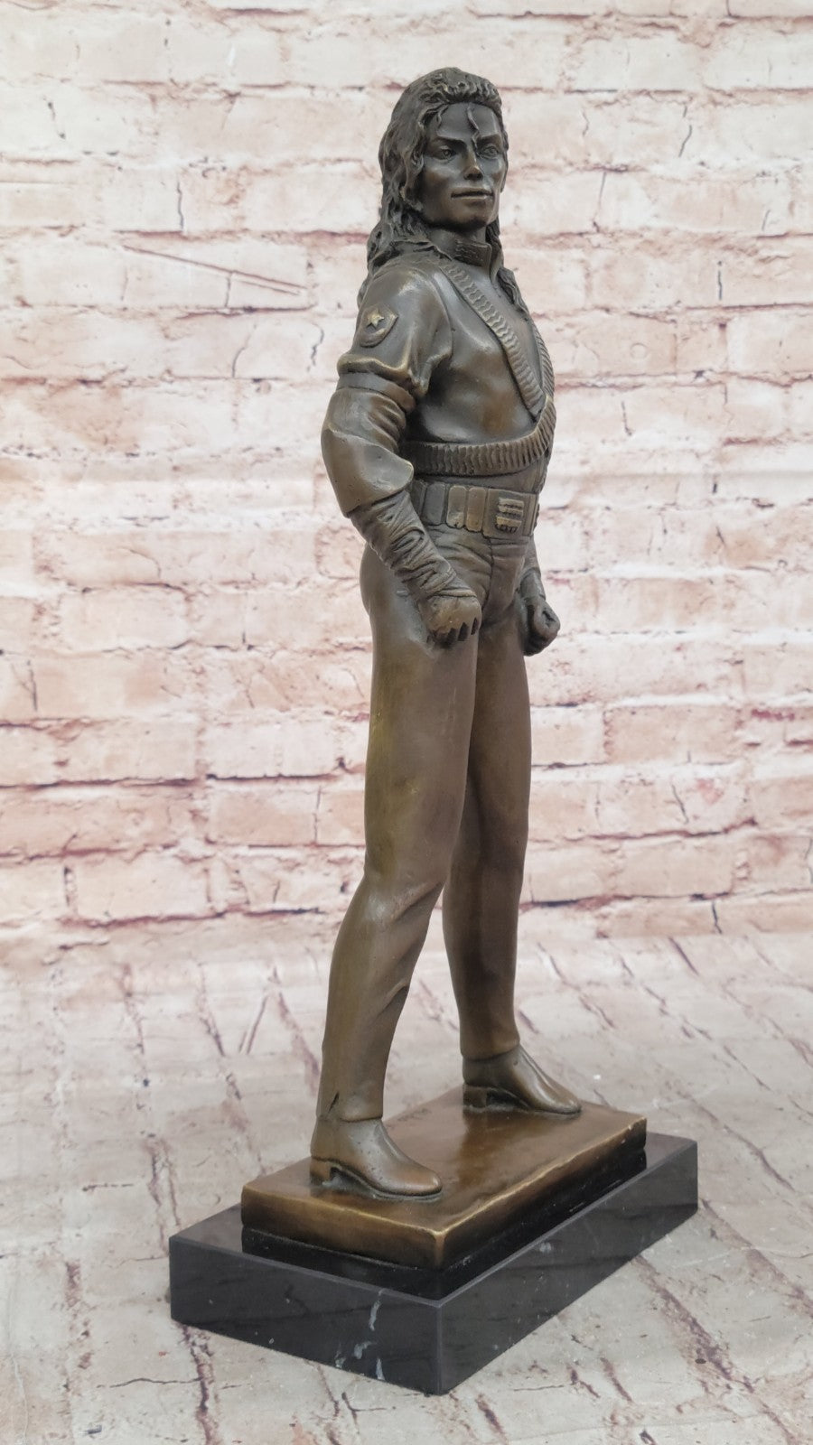 Aldo Vitaleh`s Tribute to Michael Jackson: Handcrafted Bronze Statue, Music Lover`s Delight