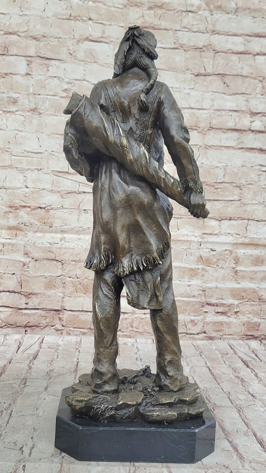 NATIVE AMERICAN INDIAN CHIEF GERONIMO BUST SHIELD BRONZE STATUE SCULPTURE SIGNED