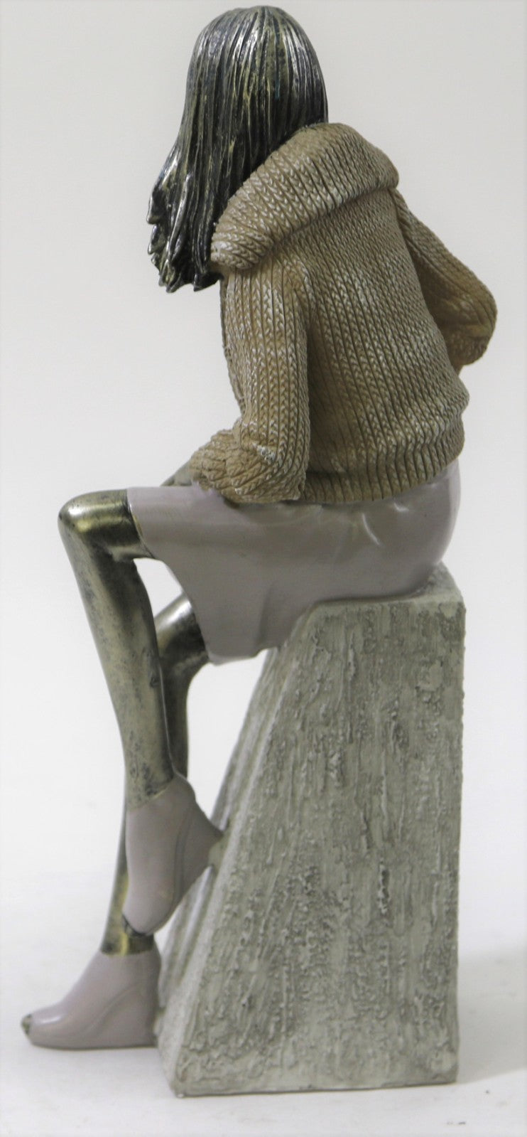 Bronzed Figurine Graceful Sitting Girl Statue Lady Beautiful Woman Creative Gift