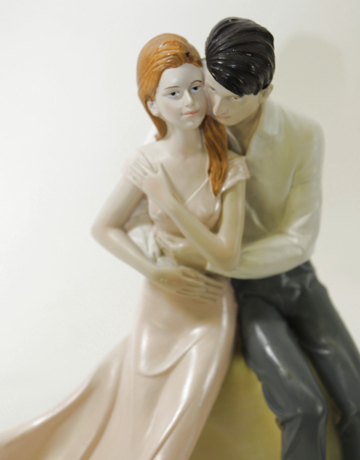 Man and Woman Garden Ornament Statue Young Couple Figurine Sculpture Figure