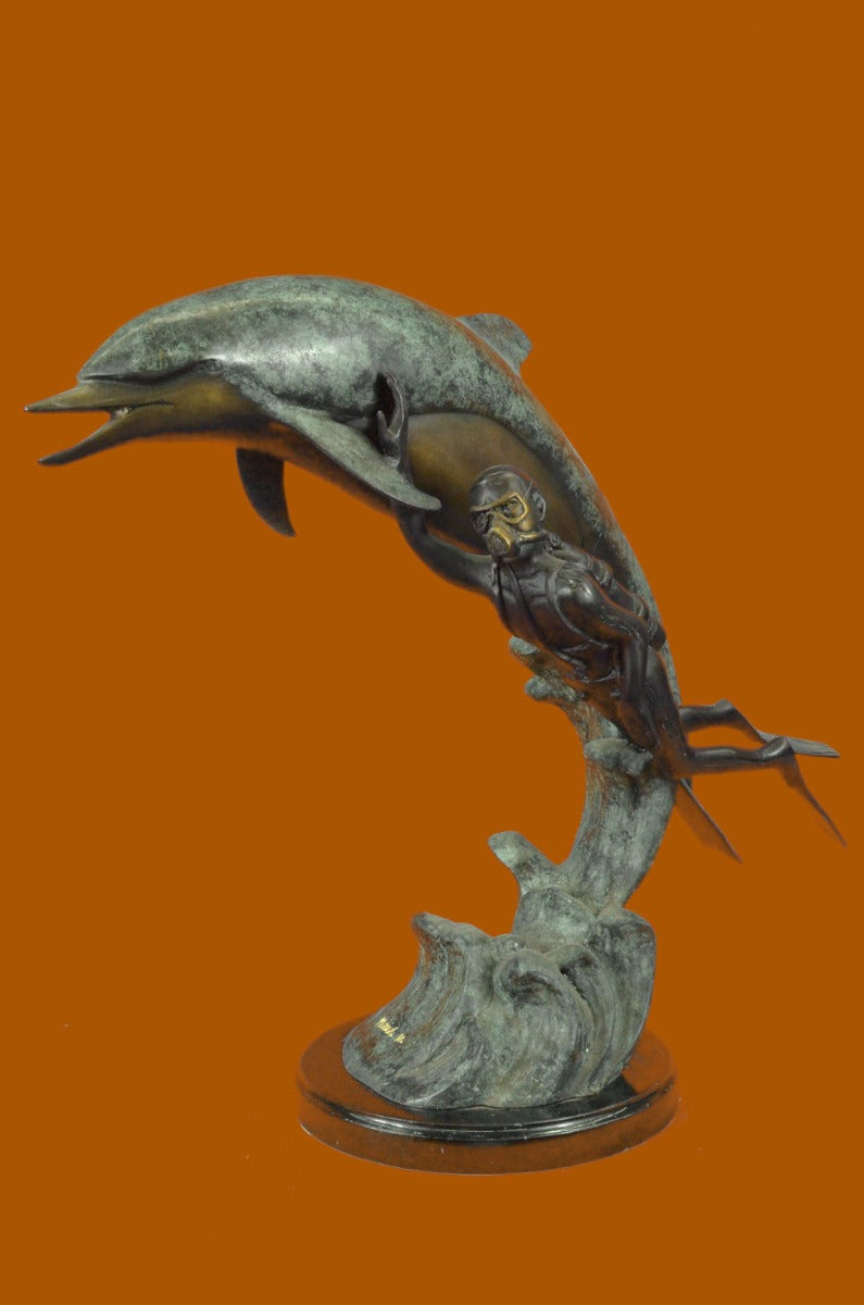 Statue, MKV Diver, "On the Move", Bronze, with Large Whale Figurine Marble Figure