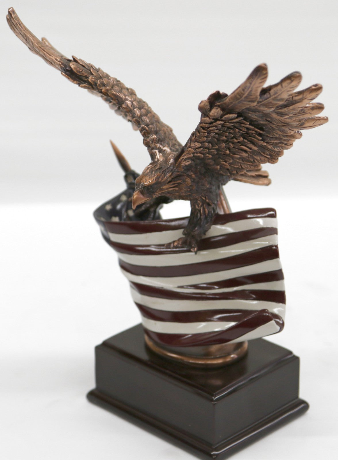 Museum Quality Classic Artwork Animal Bird Flying Eagle Bronze Cover Statue Decor