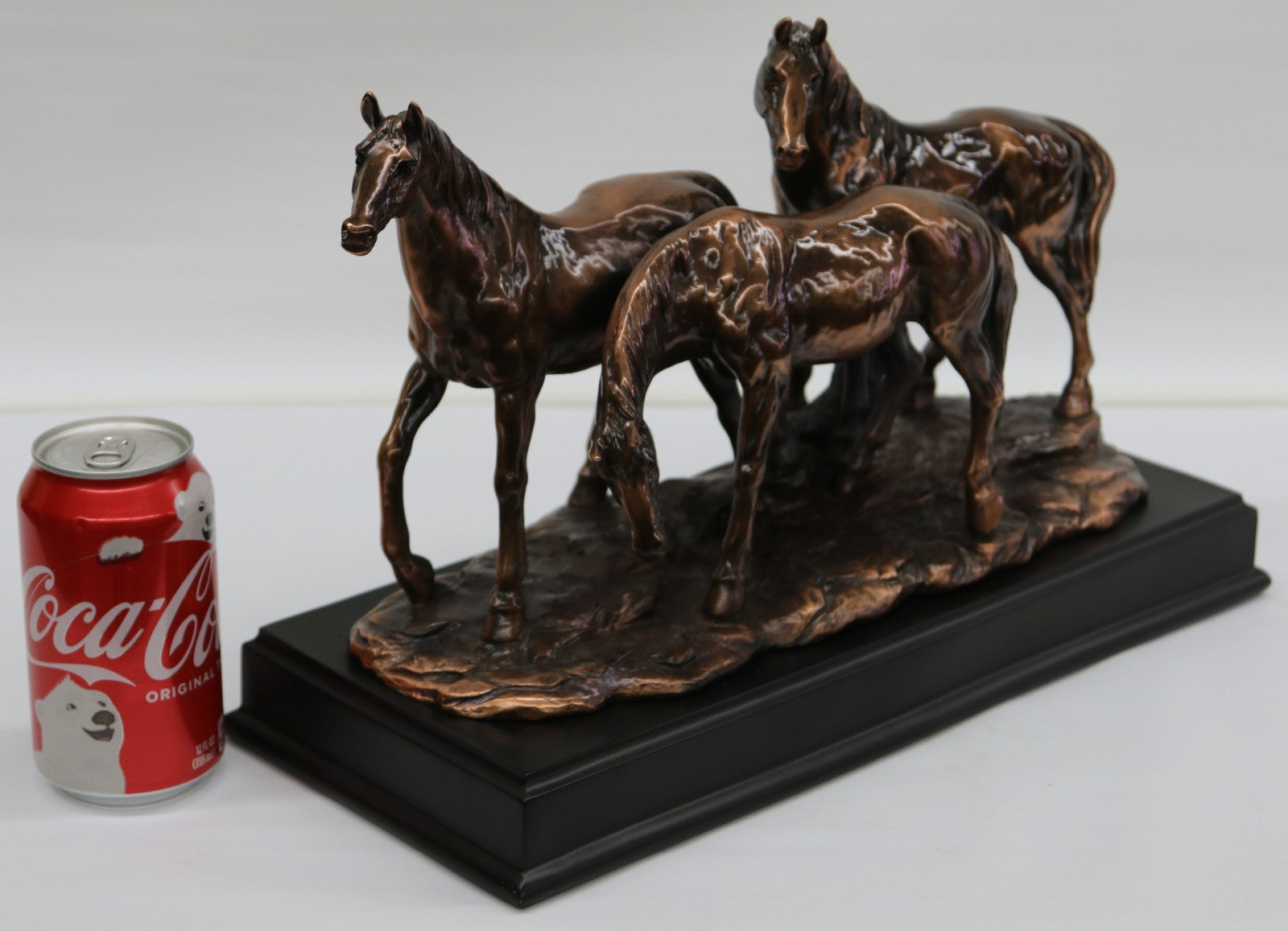 Bronze Effect Sculpture Arabian Racing Horse Sculpture with Base Figurine Figure Decor