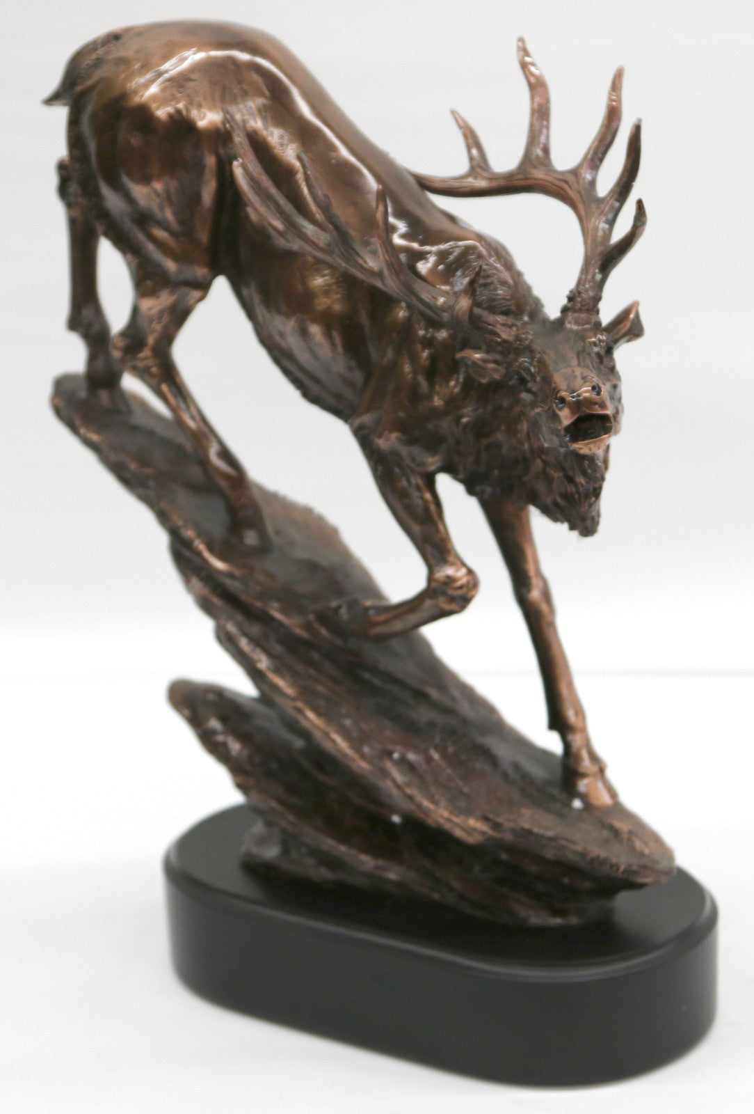 Chalet Lodge Art Elk Stag Buck Deer Hunter Bronze Plated Statue Lodge Sculpture