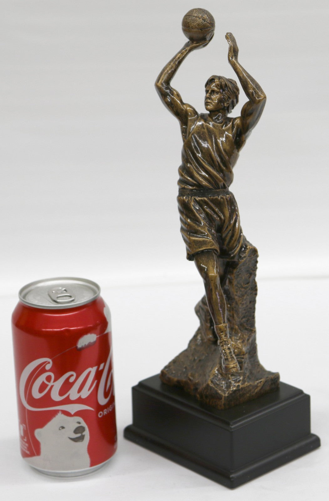 Basketball Jumpshot Sport Trophy Faux Bronze Sculpture Home Office Decoration