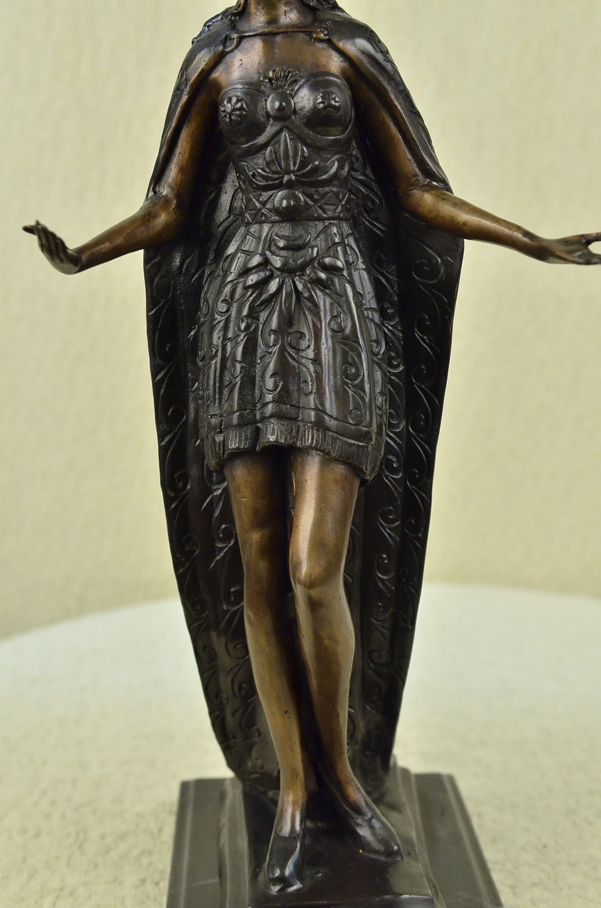 Handcrafted bronze sculpture SALE Sal Cast Hot Gladiator Coliseum Warrior Roman
