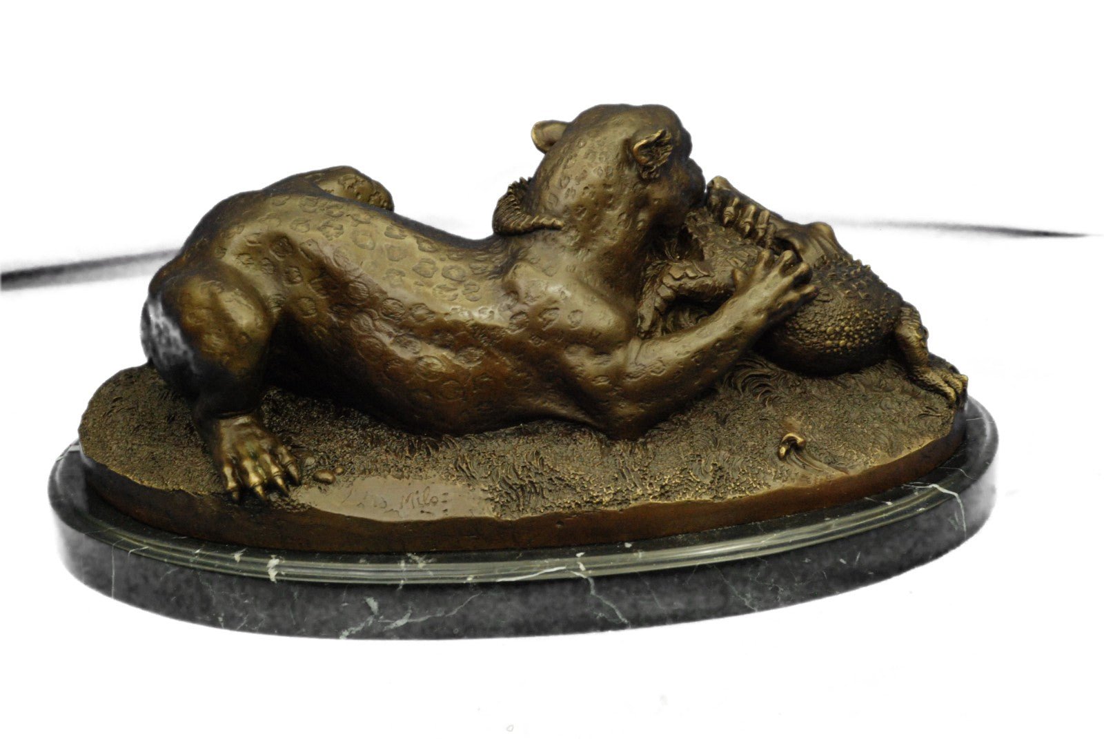 Bronze Sculpture Animal Wildlife Masterpiece Lion and Crocodile Home Decor