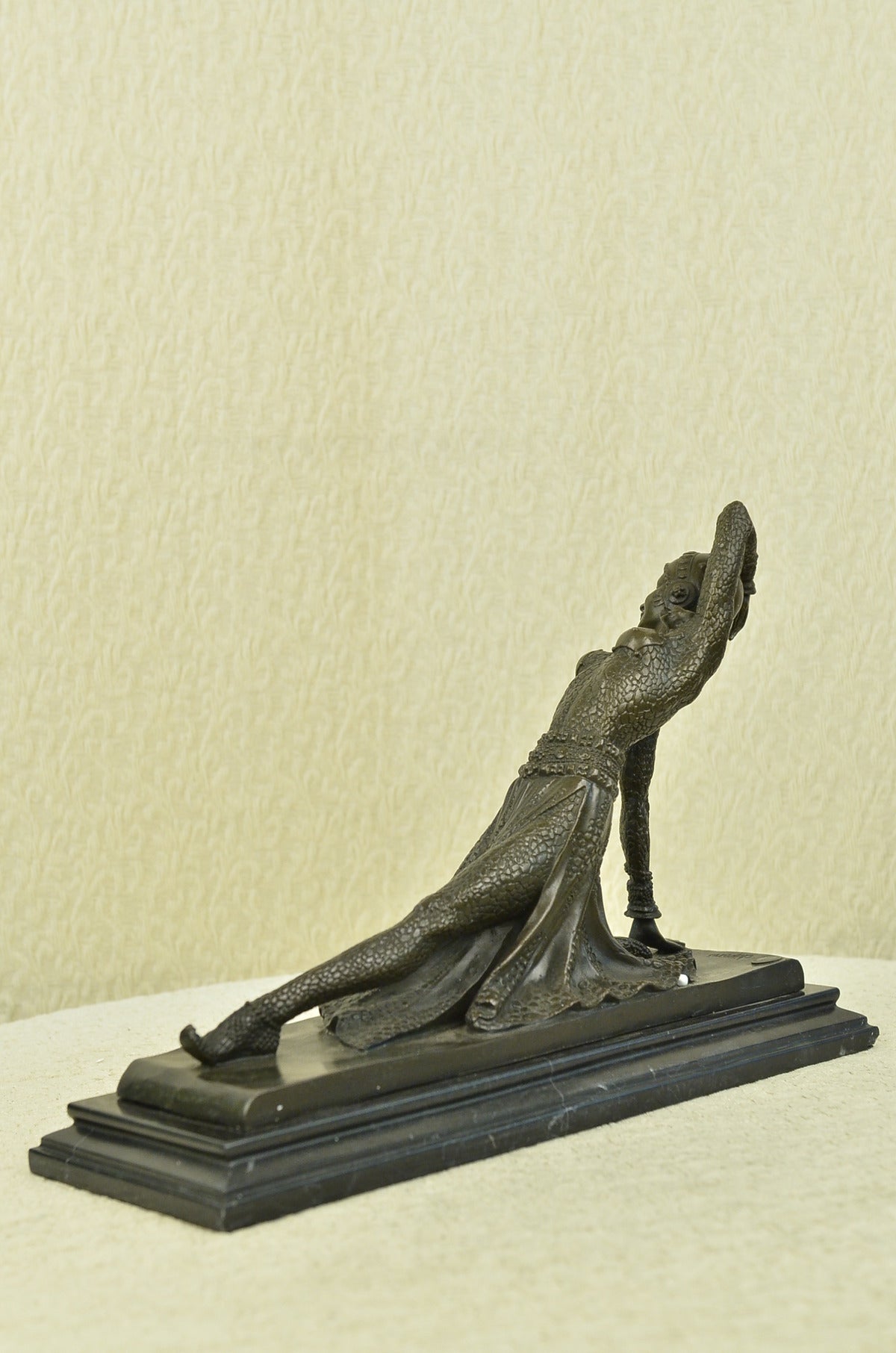 Handcrafted bronze sculpture SALE Dancer Girl Show Deco Art Hot Cast Figurine