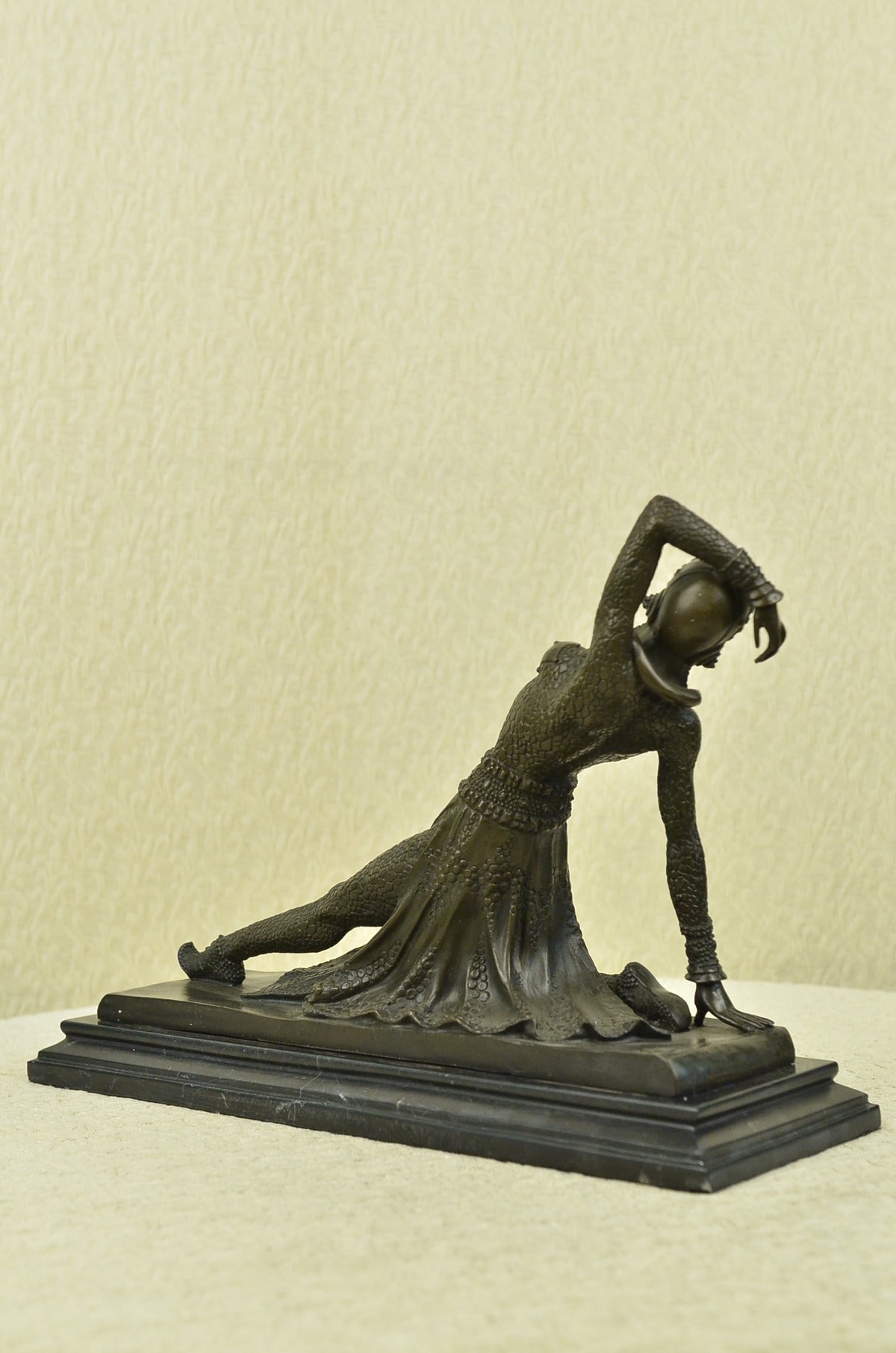 Handcrafted bronze sculpture SALE Dancer Girl Show Deco Art Hot Cast Figurine