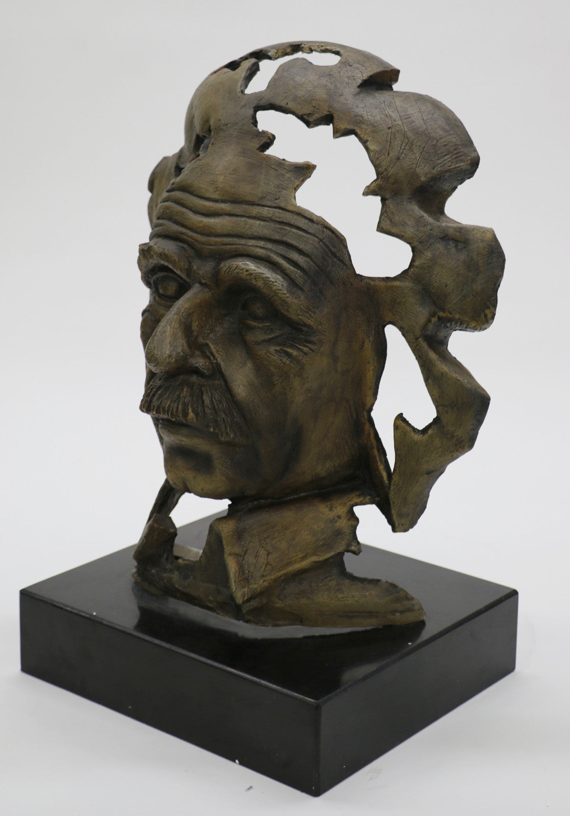 Famous Mathematician physicist Einstein Hand Made Collector Edition Bronze Statue