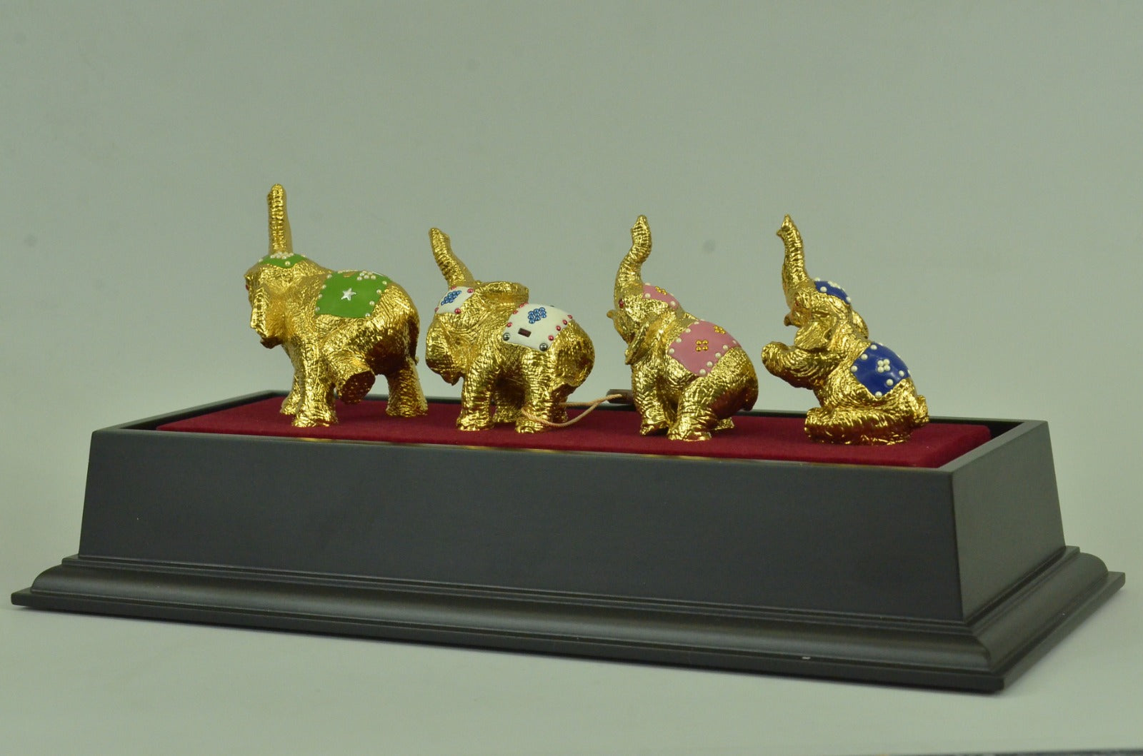 Handcrafted Happy Elephant Family 24K Gold Covered Bronze Sculpture Statue