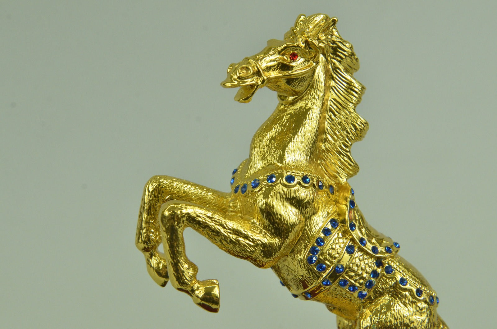 Hand Made Wild Horse Trophy Award 24K Gold Bronze Figurine Figure