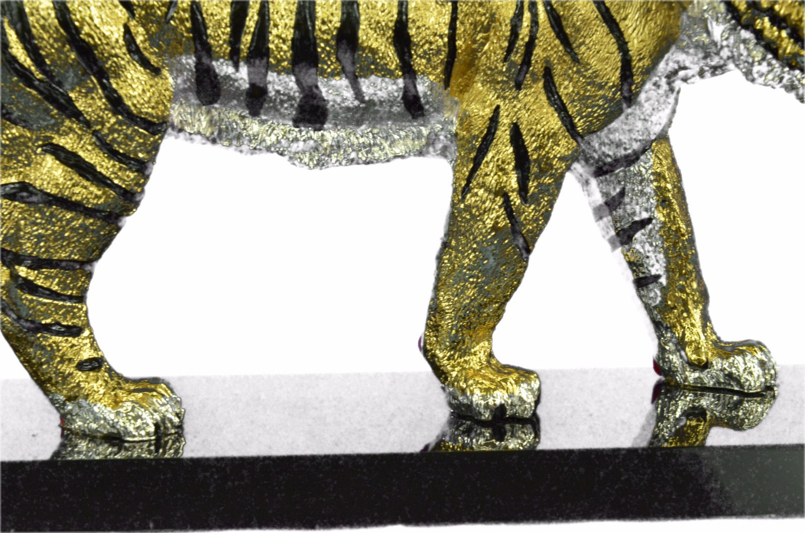 Tiger Hunt Safari Asian Wildlife Bronze Statue Sculpture 24K Gold Sculpture Gift