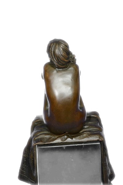 Handcrafted Detaile Nude Lady/Girl/Woman/Female Shy Girl Bronze Sculpture Statue