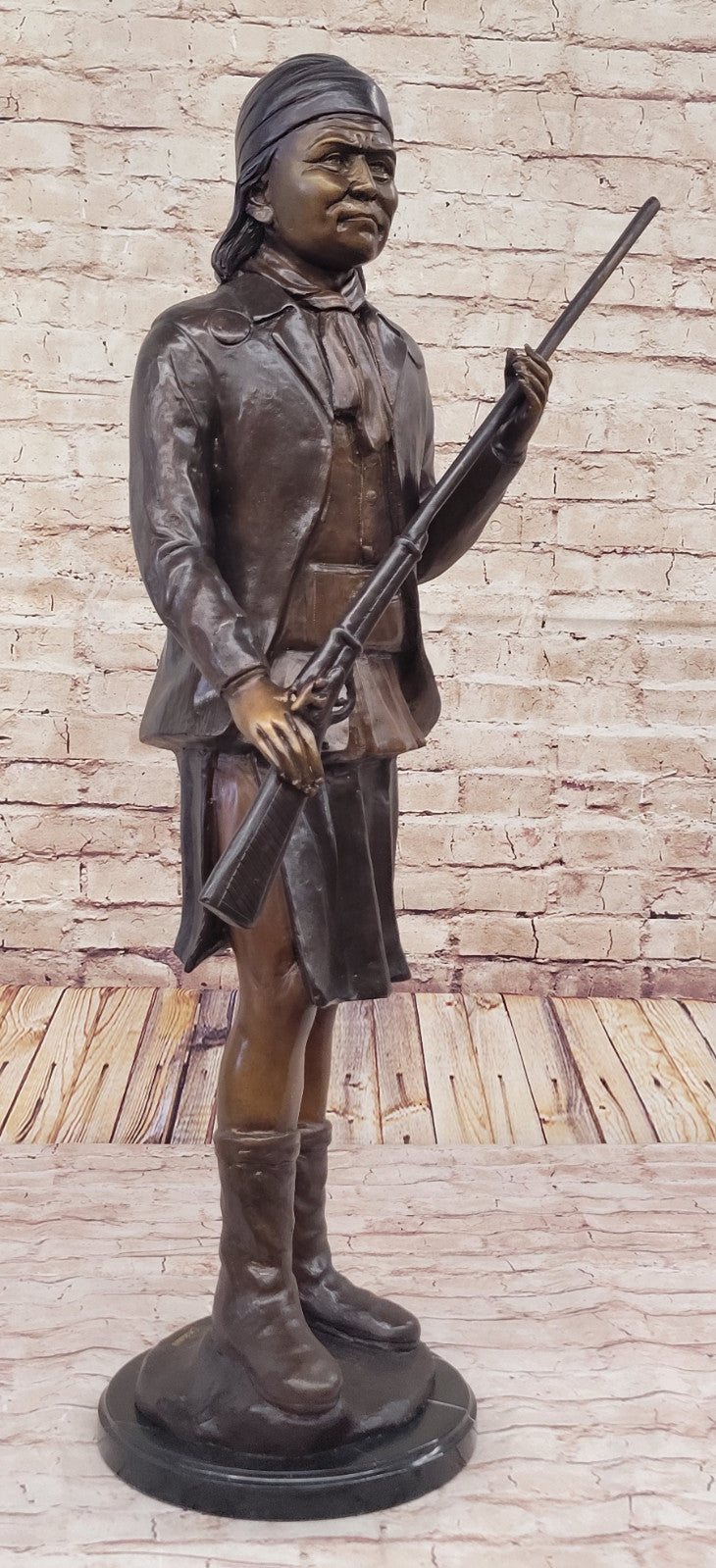 C.M Russell Bronze Sculpture Geronimo With Rifle Hot Cast Figure Statue