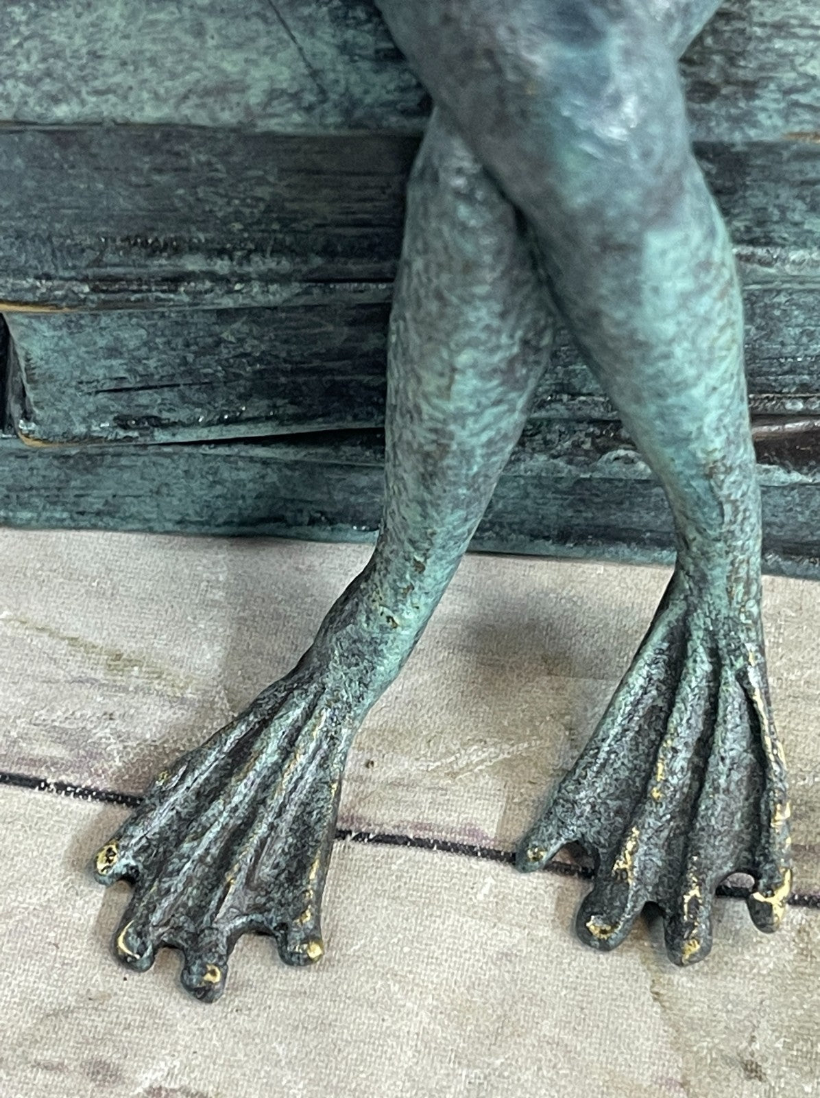 Bronze Frog on Stack of Books Reading a Book ~ Fantastic Patina ~ Frog Collectors