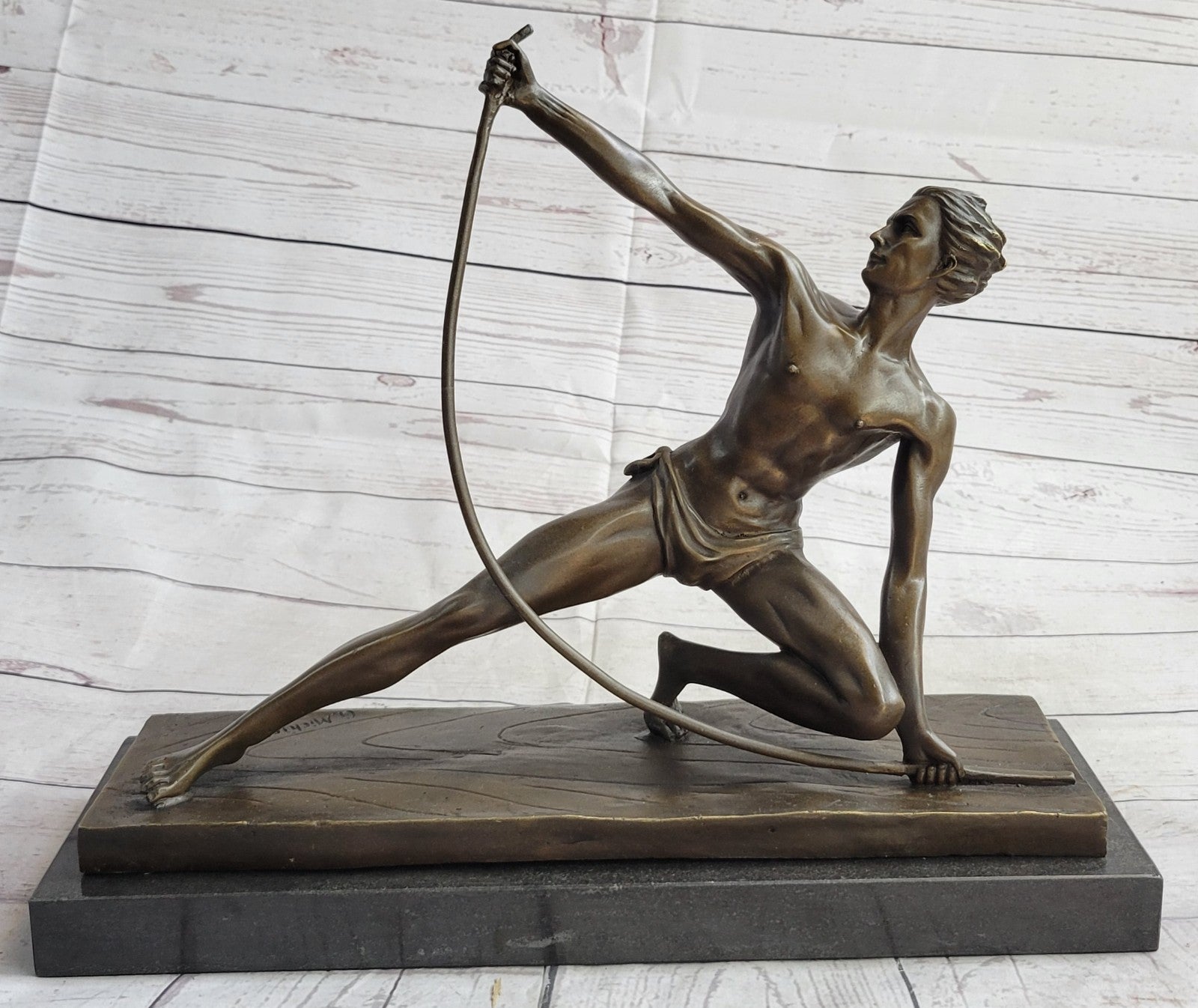 SIGNED VINTAGE POWERFUL MAN WITH BOW BRONZE SCULPTURE STATUE FIGURINE HOT CAST