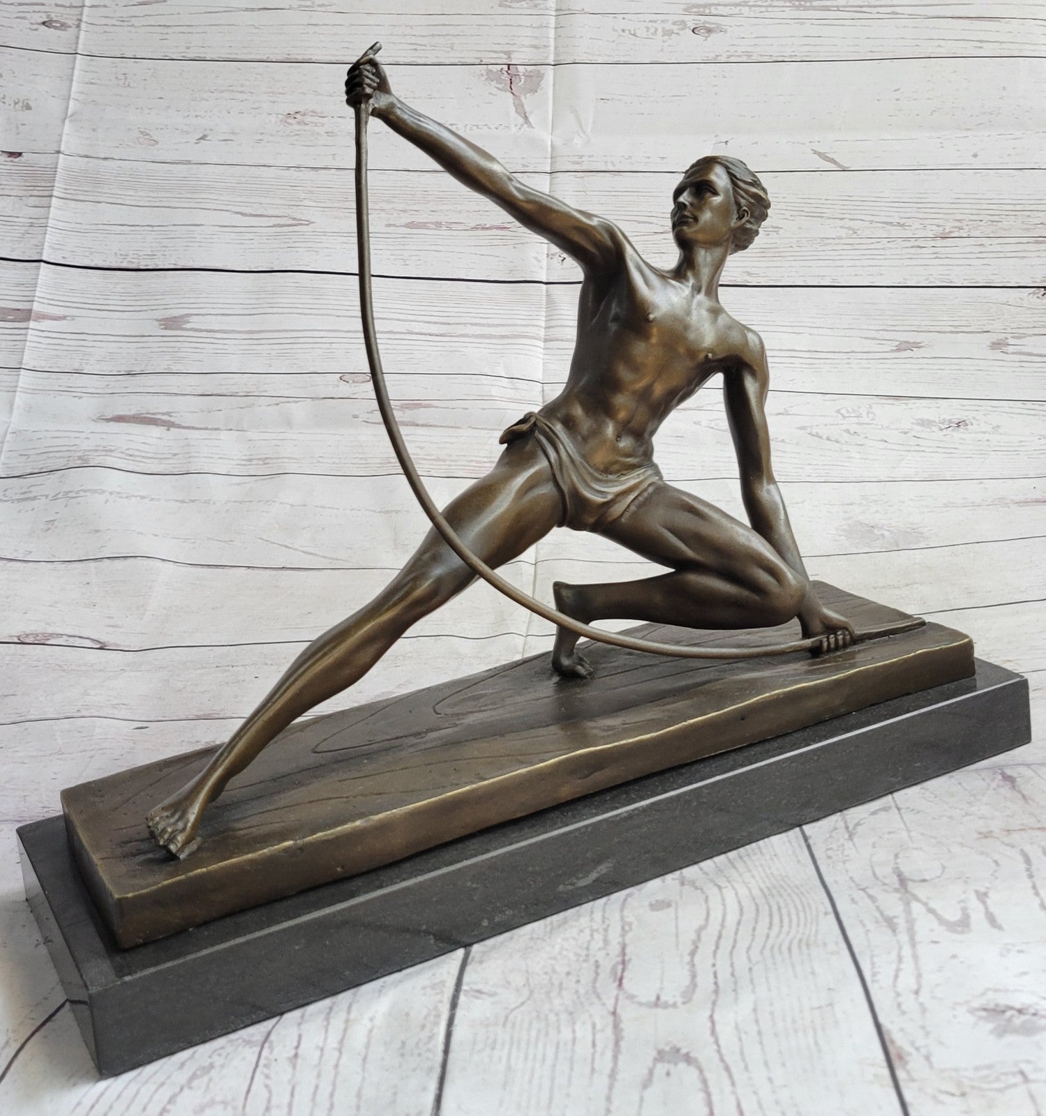 SIGNED VINTAGE POWERFUL MAN WITH BOW BRONZE SCULPTURE STATUE FIGURINE HOT CAST