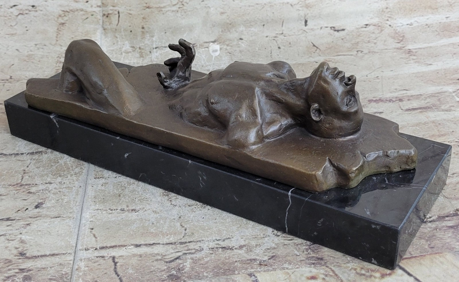 Modern art bronze man 3D Dimensional sculpture Hot Cast Figurine Sale