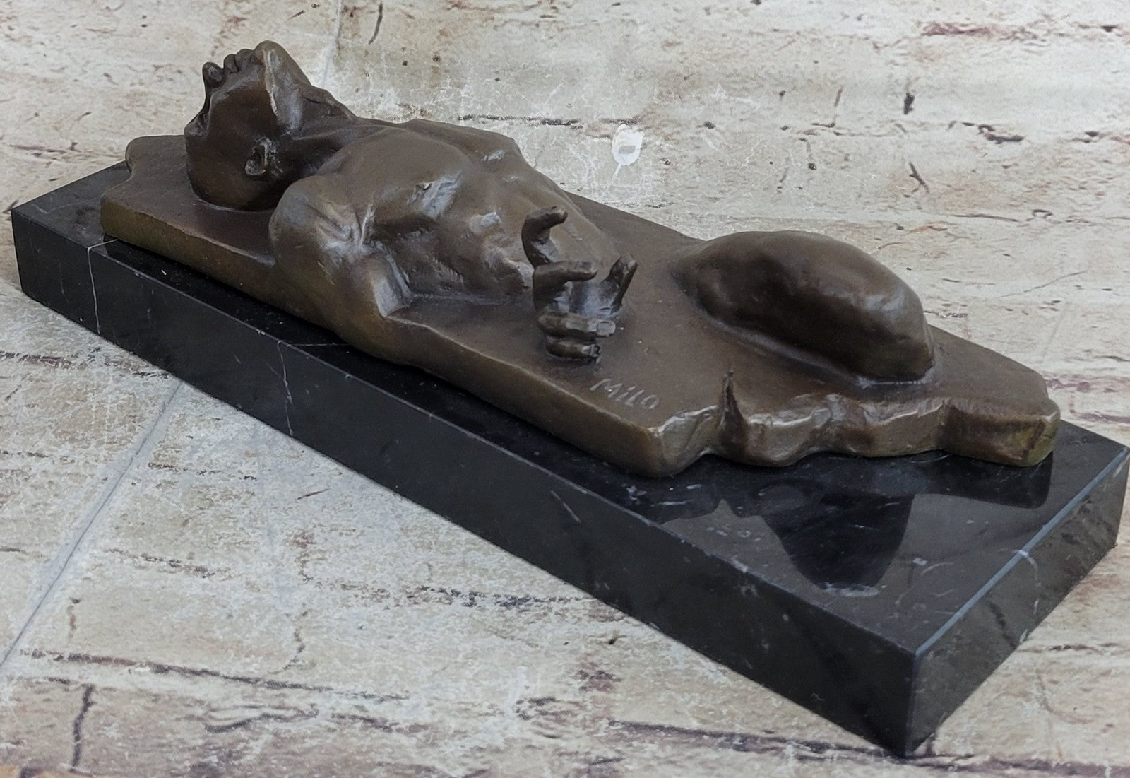 Modern art bronze man 3D Dimensional sculpture Hot Cast Figurine Sale