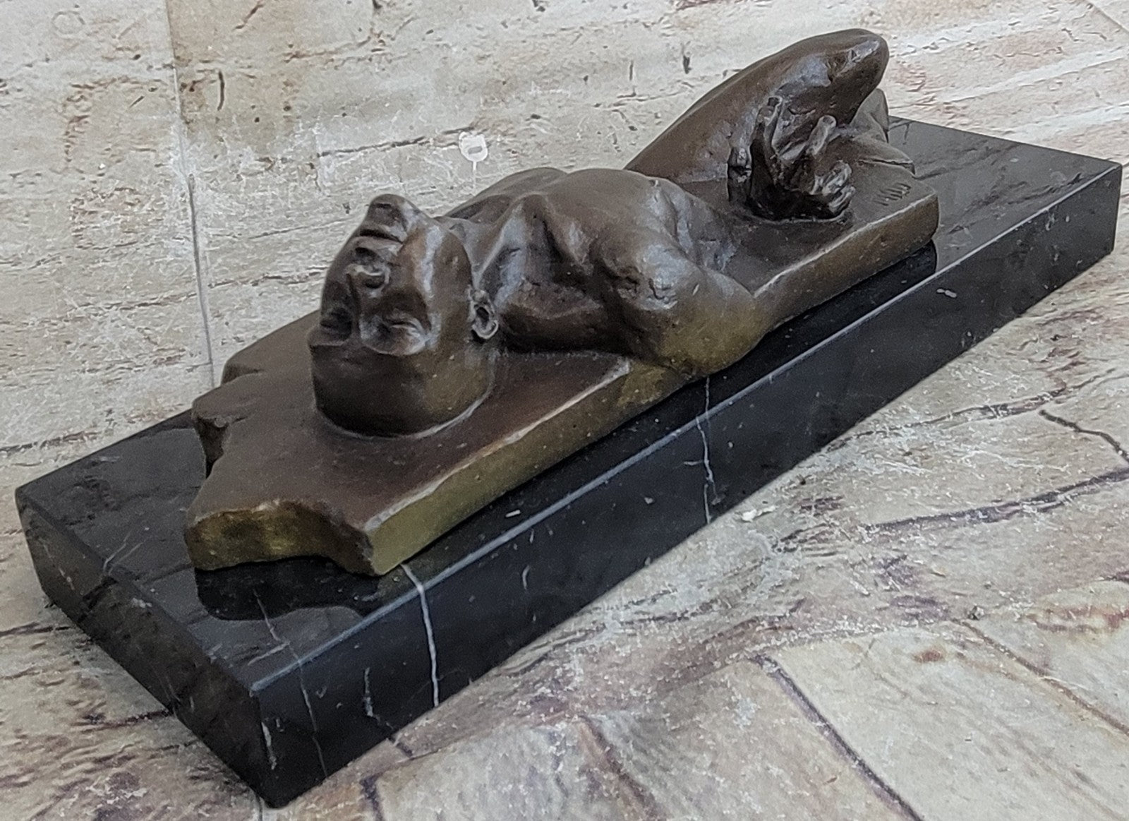 Modern art bronze man 3D Dimensional sculpture Hot Cast Figurine Sale