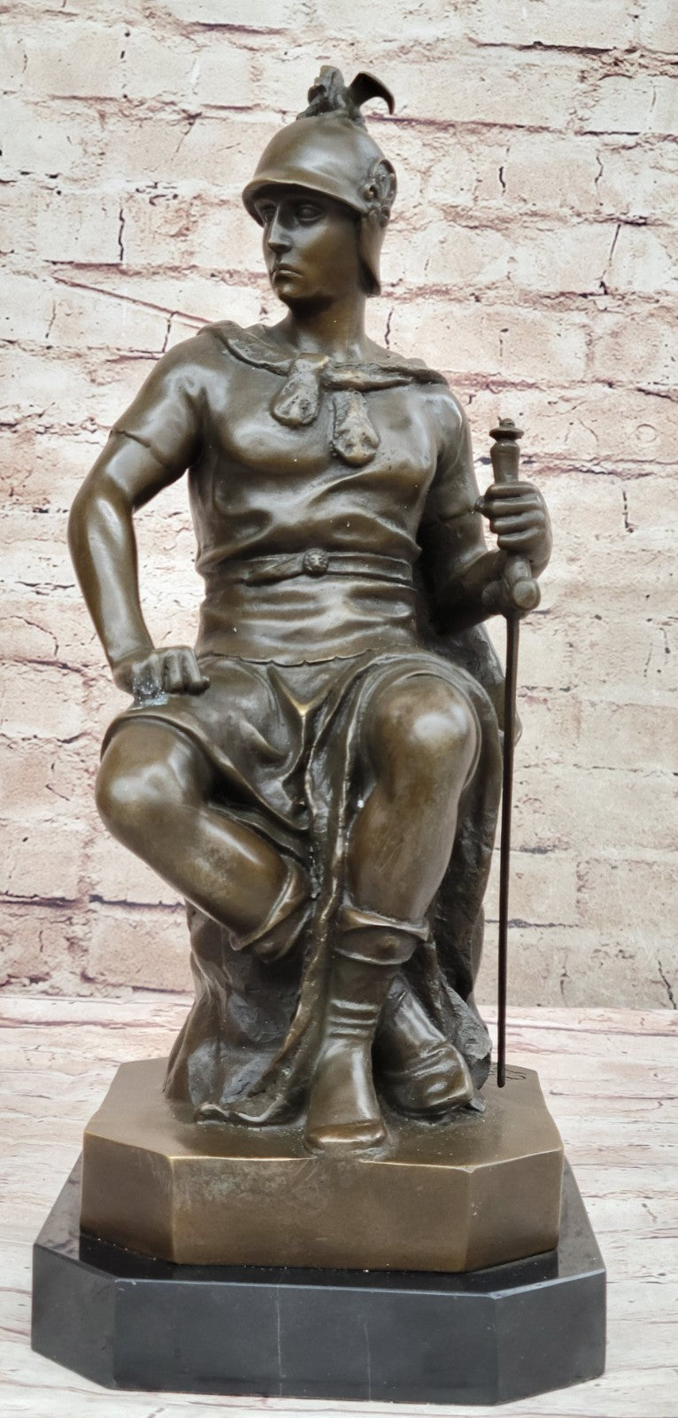 Bronze sculpture Roman soldier Le Courage Militaire Military Courage Collectible