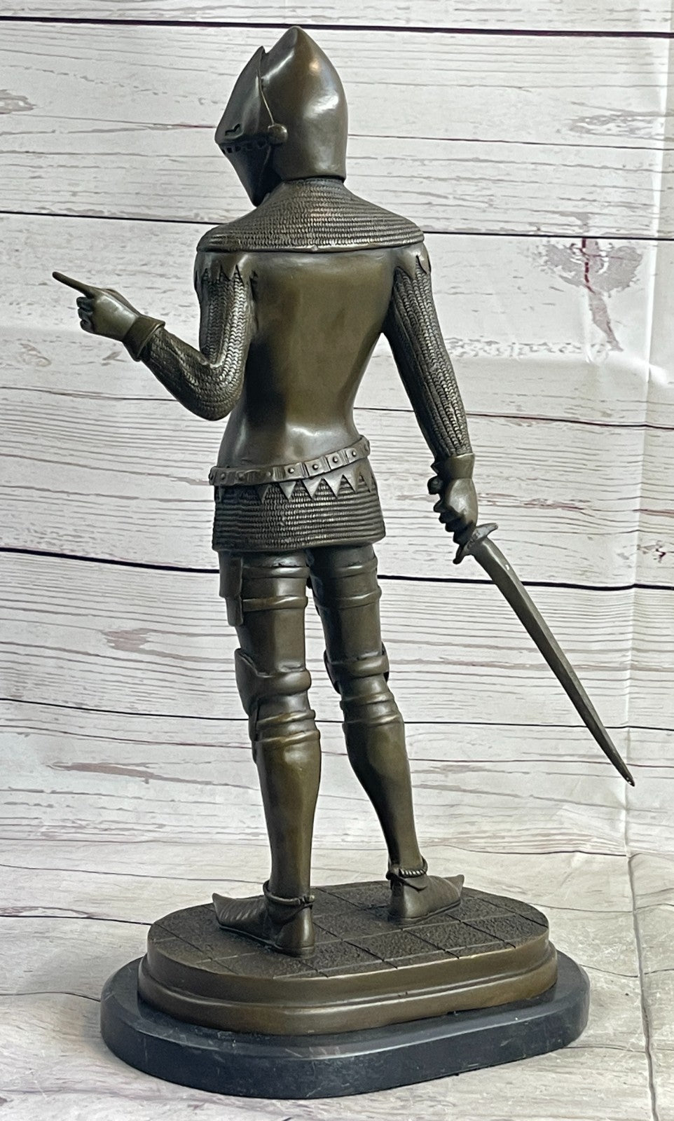 Hot Cast European Knight With Armor and Sword Bronze Sculpture Marble Figurine