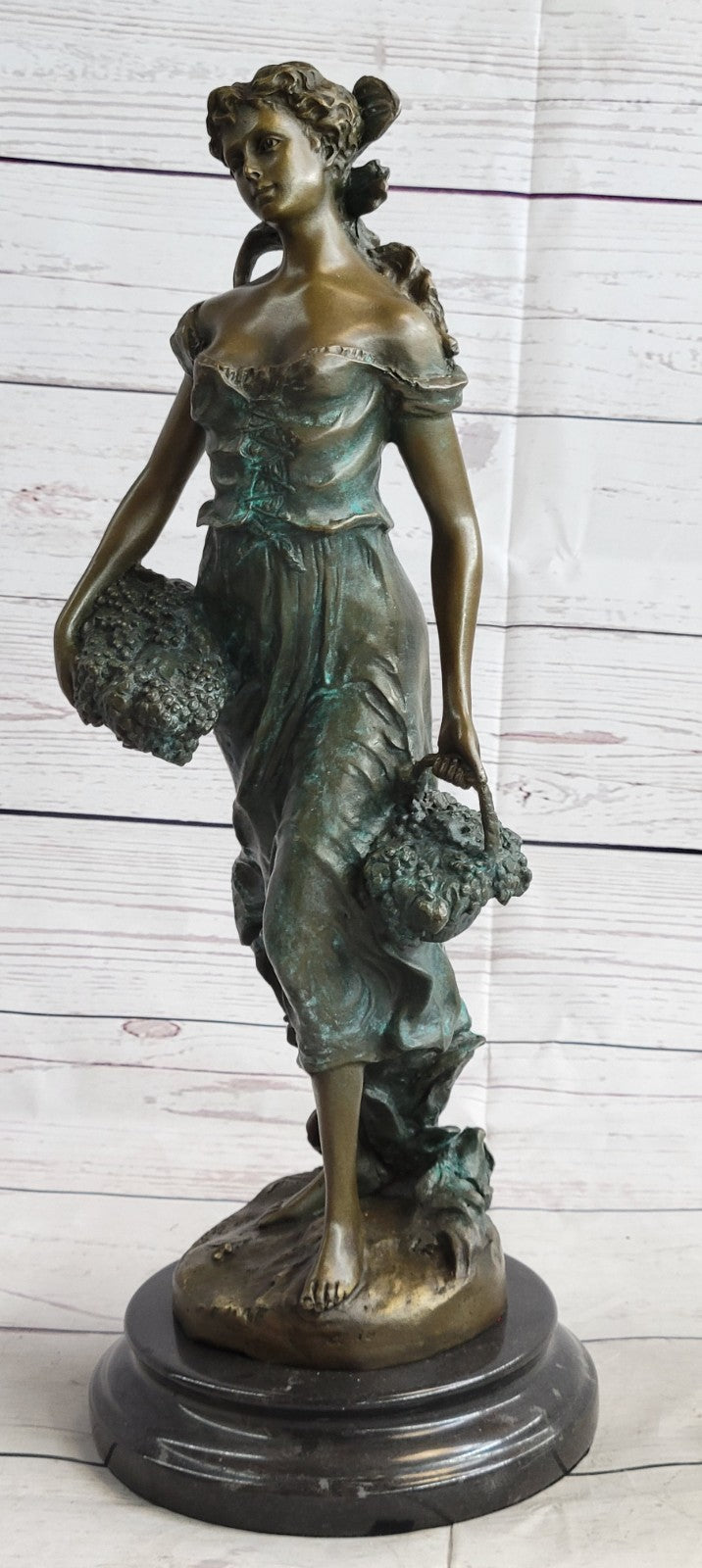 Hot Cast Bronze Thanksgiving Harvest Farmer Girl Statue Sculpture Figurine Art