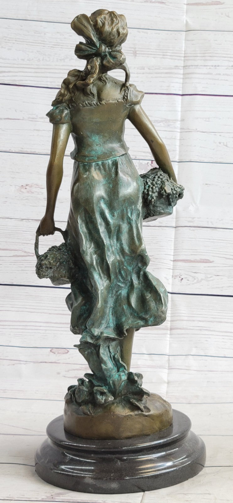 Hot Cast Bronze Thanksgiving Harvest Farmer Girl Statue Sculpture Figurine Art