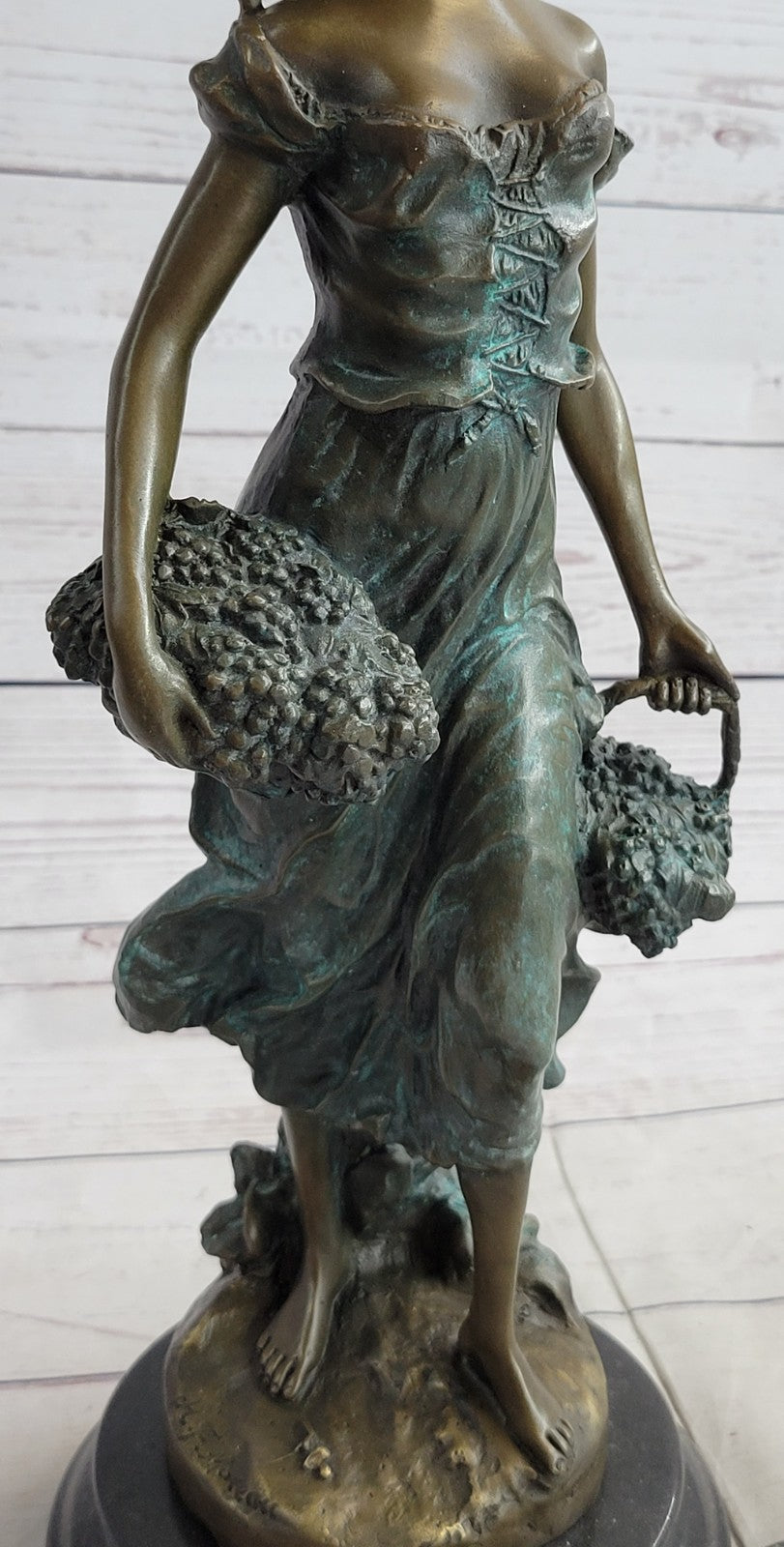 Hot Cast Bronze Thanksgiving Harvest Farmer Girl Statue Sculpture Figurine Art