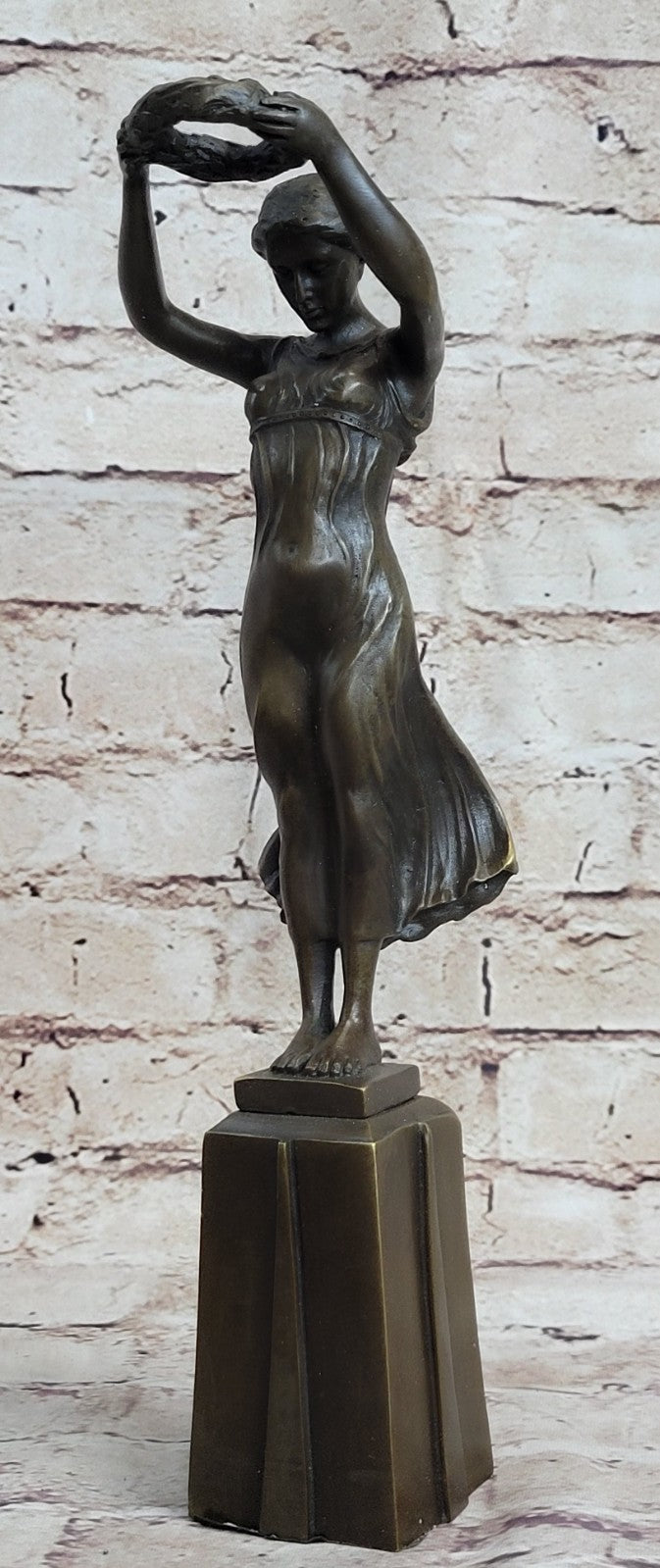 European Vienna Girl Bronze Sculpture Hot Cast Detailed Statue Figurine Figure