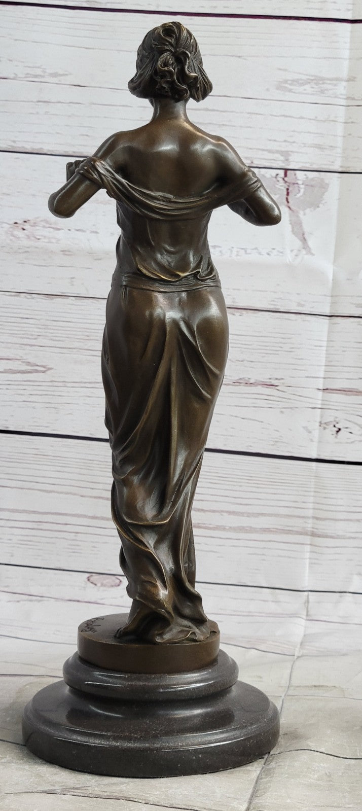 Modern bronze of Lady signed Pittaluga on marble plinth Hot Cast Figurine Décor