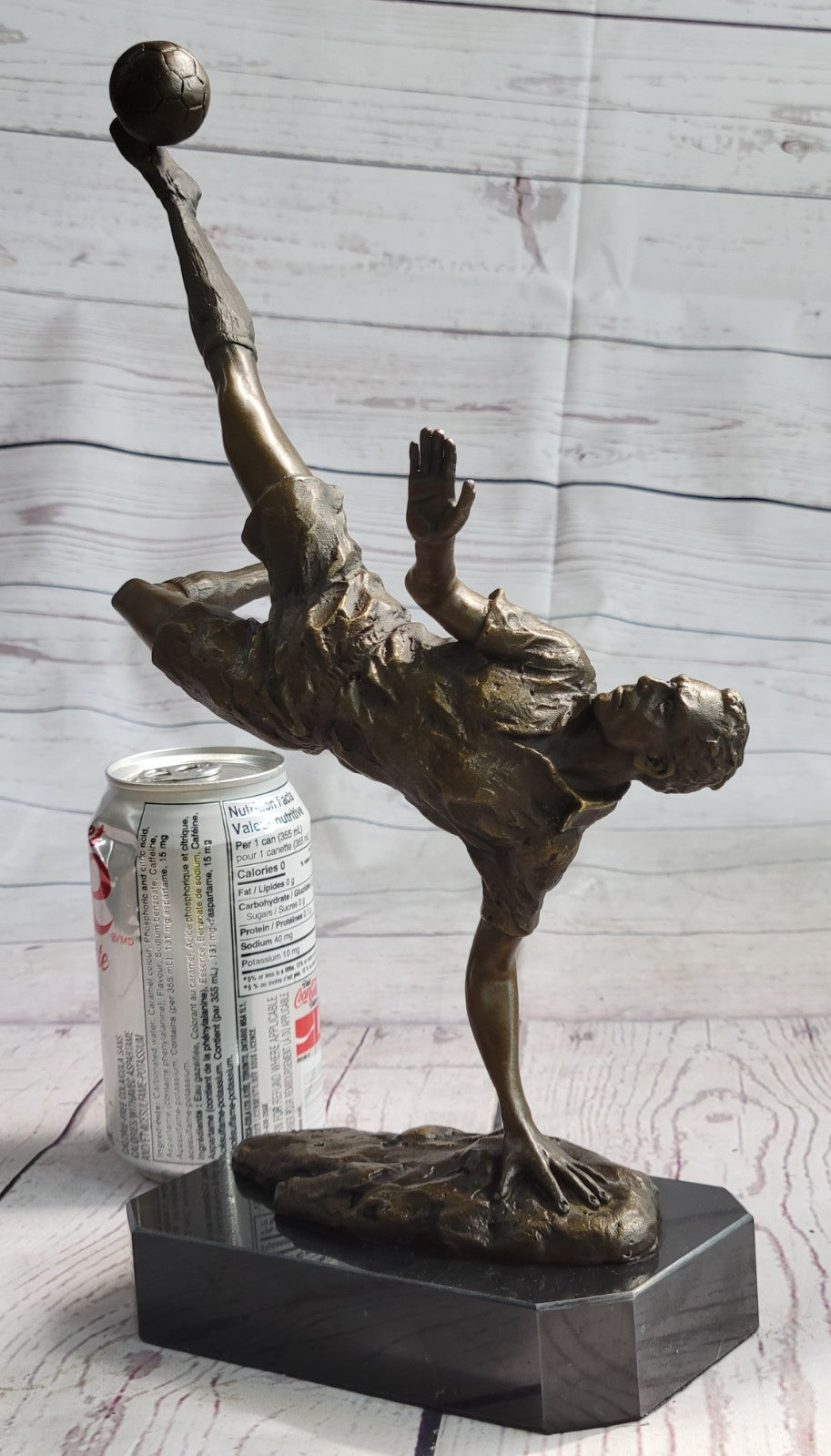 Abstract Football Player Figure Statue Decorative Soccer Player Gift and Craft