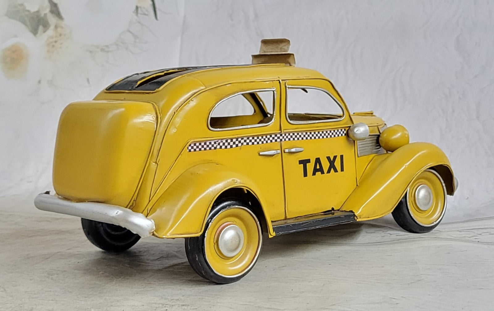 Jayland Checker New York Taxi (Yellow Cab) 1930 Styles Metal Masterpiece