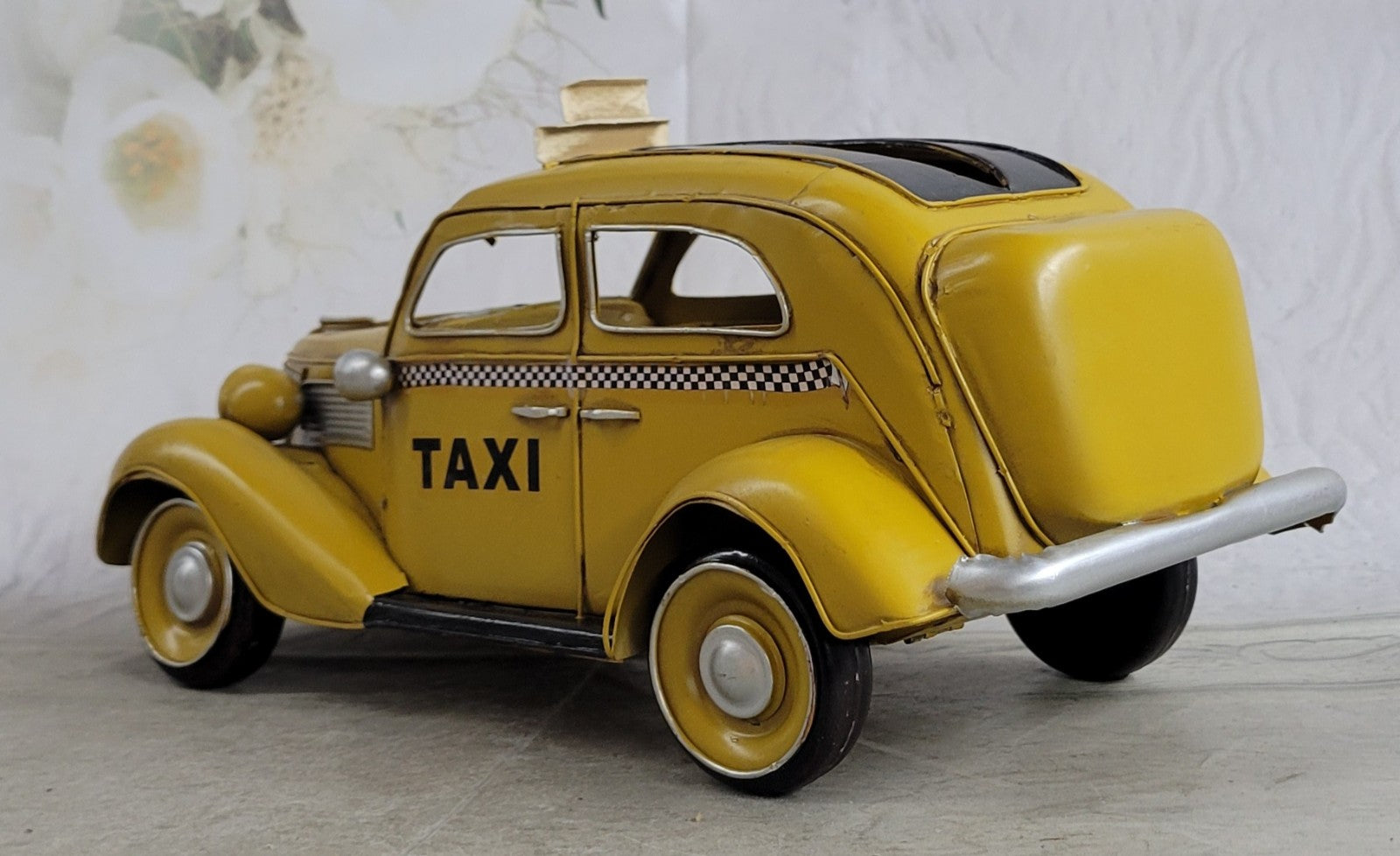 Jayland Checker New York Taxi (Yellow Cab) 1930 Styles Metal Masterpiece