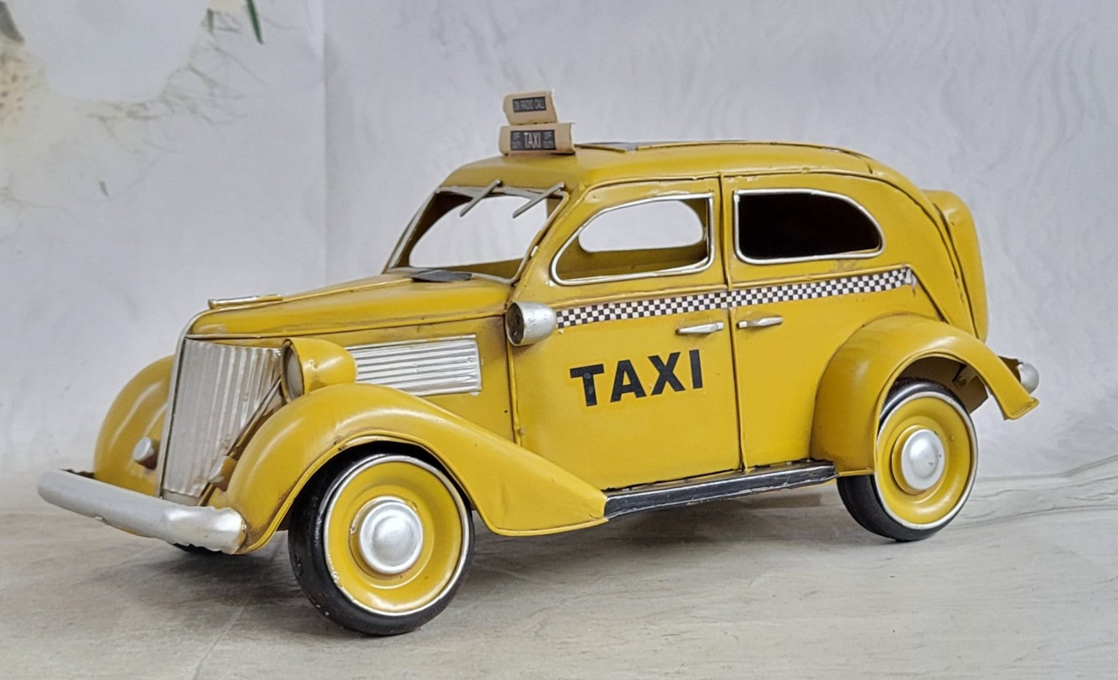 Jayland Checker New York Taxi (Yellow Cab) 1930 Styles Metal Masterpiece