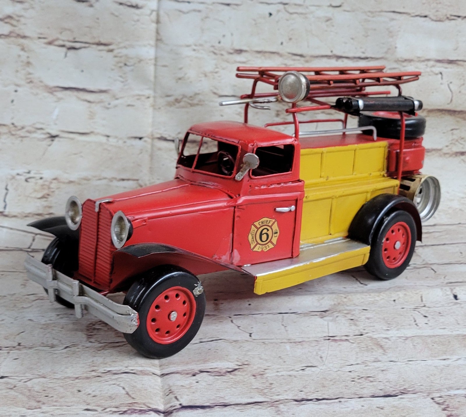 Chief Fire truck Metal Crafts for Home/Pub/Cafe Decoration Or Gift Decor