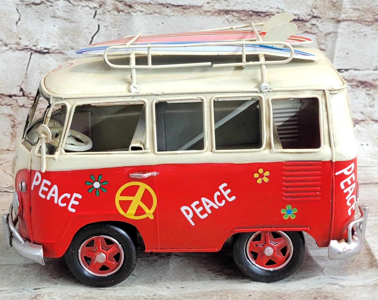 Beautiful old vintage Mini bus! Peace and love Tinplate Metal Figurine Decor