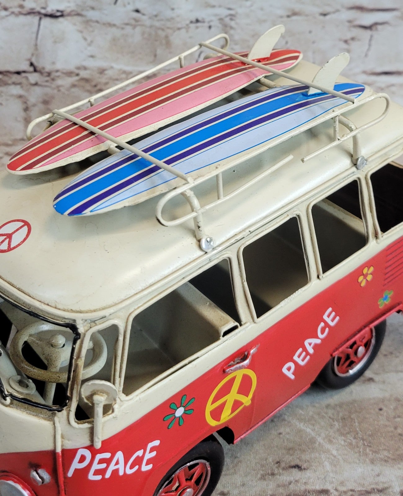 Beautiful old vintage Mini bus! Peace and love Tinplate Metal Figurine Decor