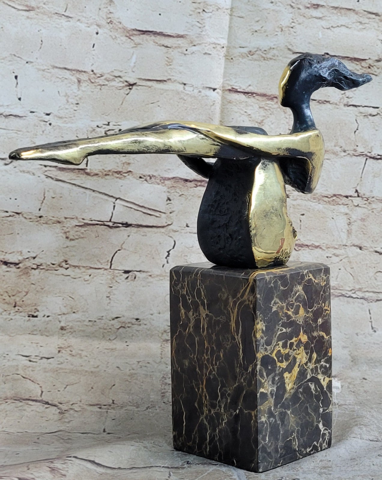 BRONZE FRAUENAKT RUBENSFIGUR DRALLE FRAUENFIGUR auf SOCKEL - ABSTRACT NUDE LADY