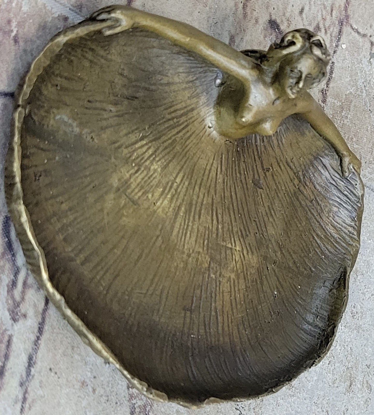 Rubin Special Circular Patina Jewelry Tray Bronze Sculpture Statue Figure Nude