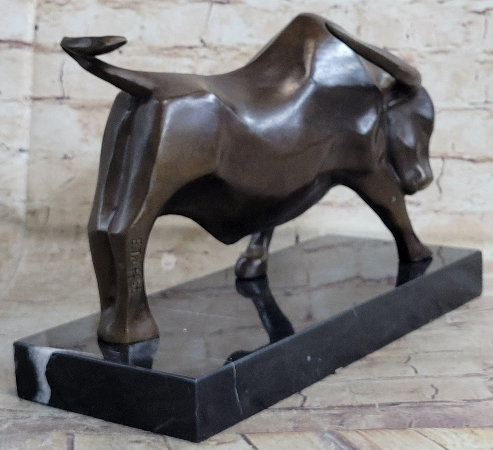 Bronze Sculpture Modern Art Stock Market Bull Hot Cast Marble Figurine Figure NR