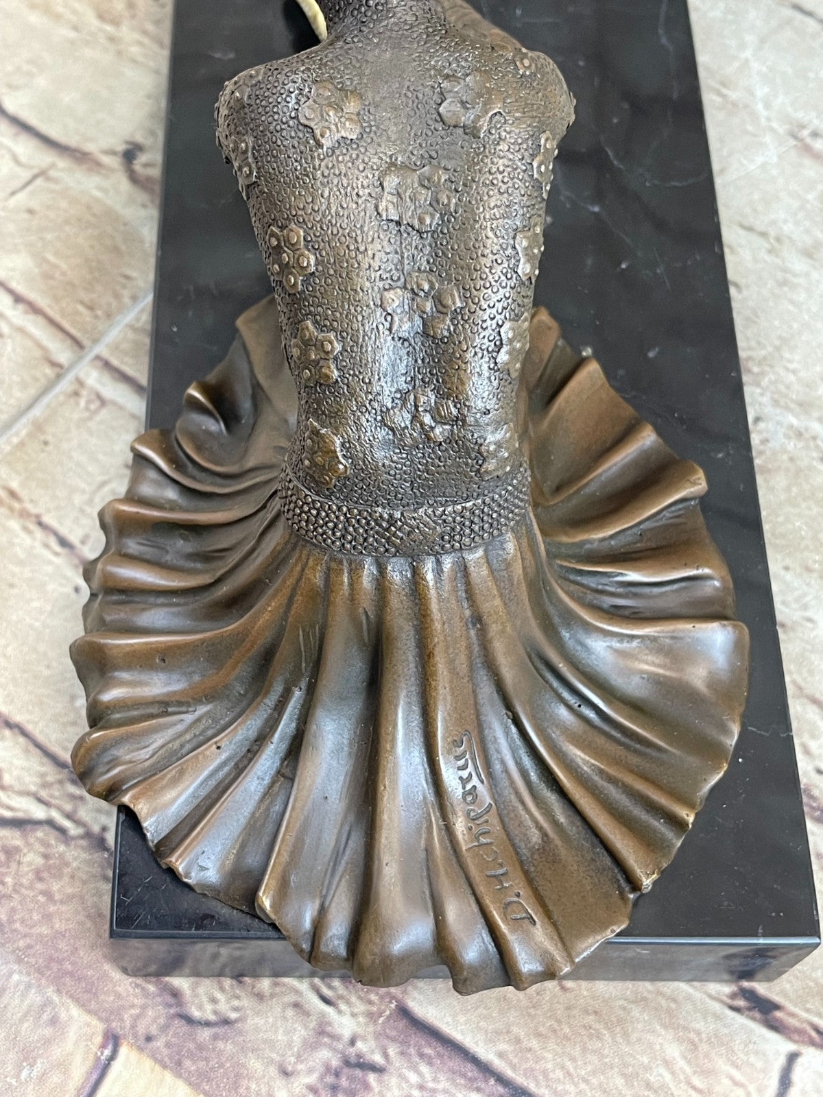 Young Dance Lady Handcrafted Elegant Bronze Sculpture Statue Figurine Figure T