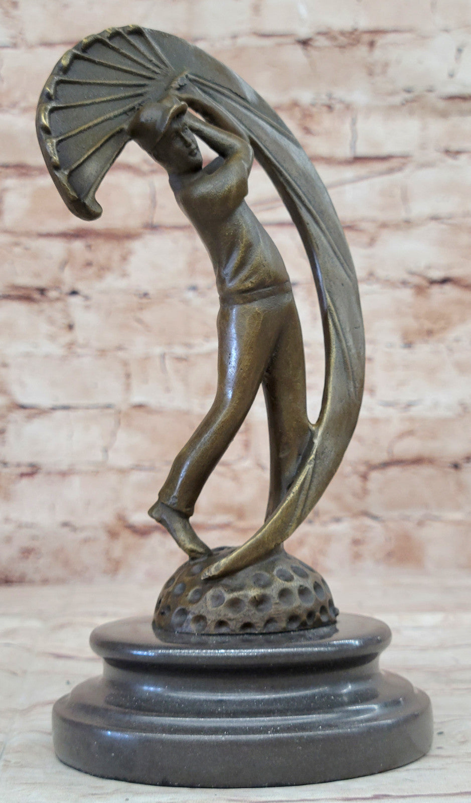 Aldo Vitaleh Male Golfer Sculpture: A Golf Art Collectible Figure