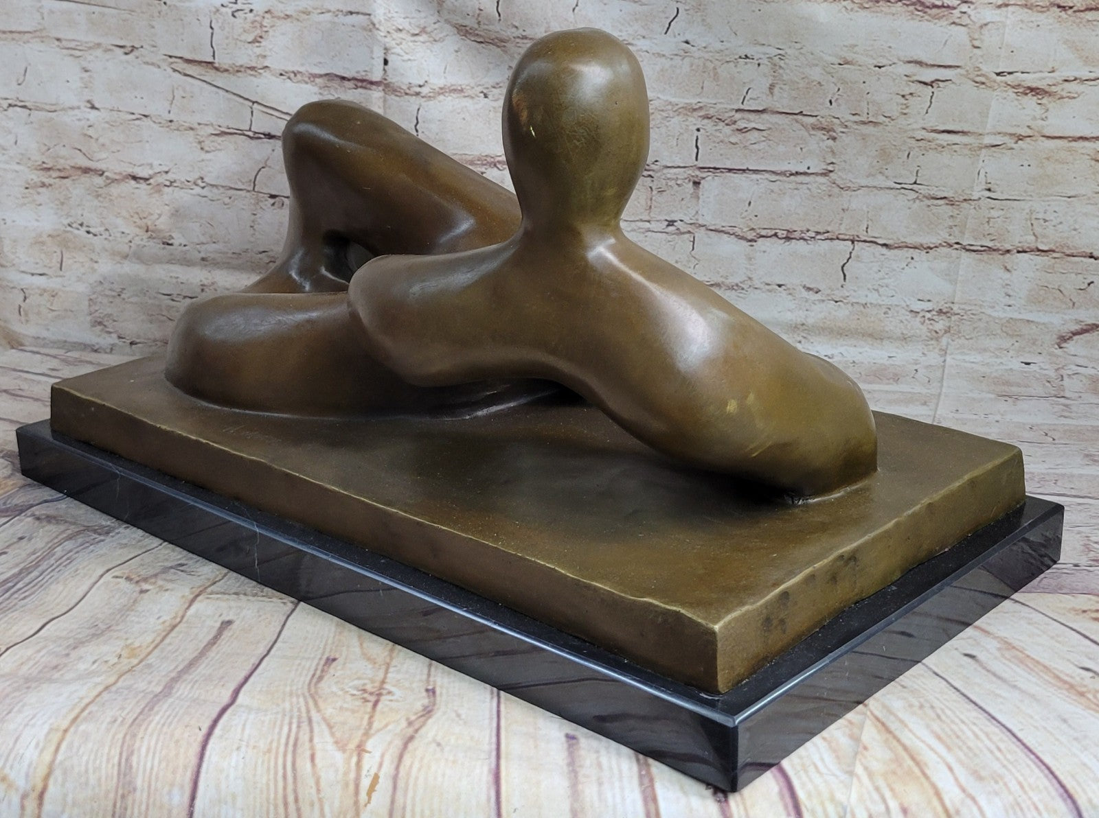 Hot Cast Bronze Statue by Henry Moore: Abstract Woman, Collector`s Edition Sale